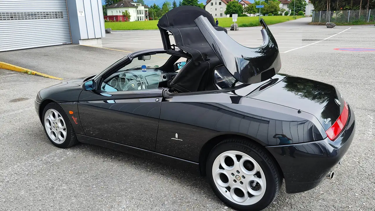 Alfa Romeo Spider 2,0 Twin Spark Elegante, foto 5