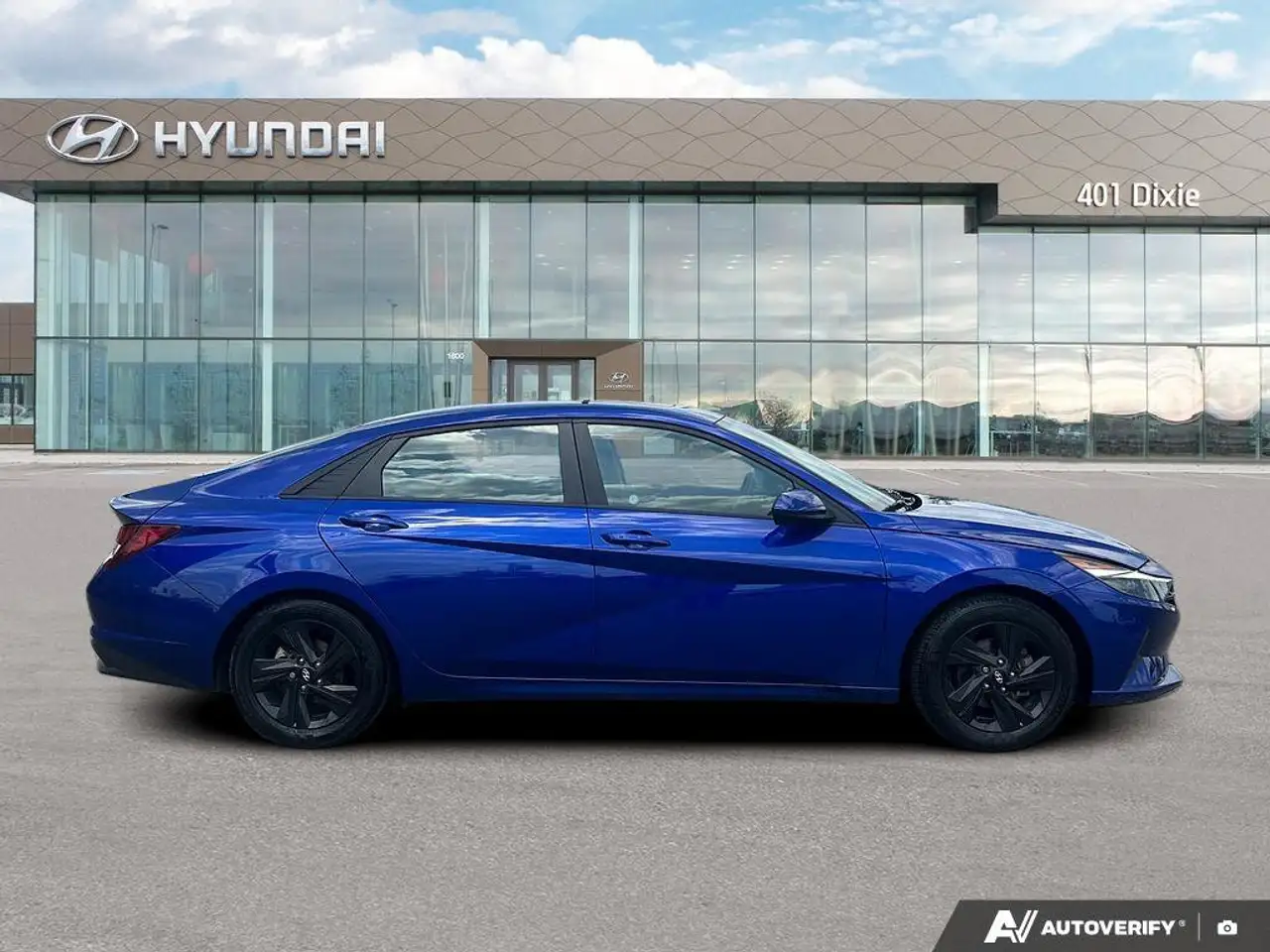 Hyundai ELANTRA снимка Hyundai ELANTRA
