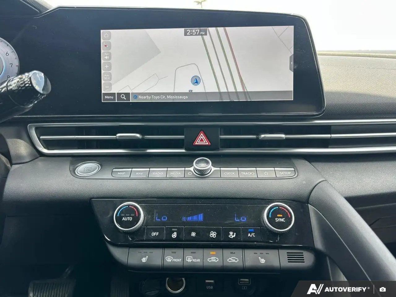 Hyundai ELANTRA снимка Hyundai ELANTRA