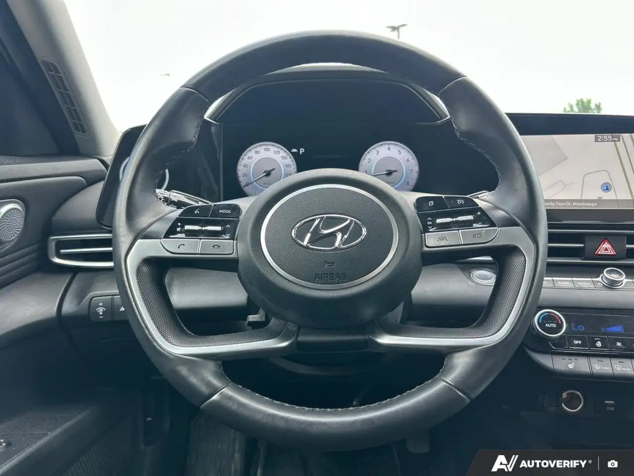 Hyundai ELANTRA снимка Hyundai ELANTRA