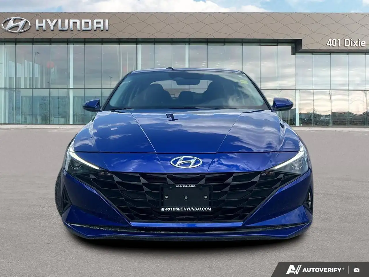 Hyundai ELANTRA снимка Hyundai ELANTRA
