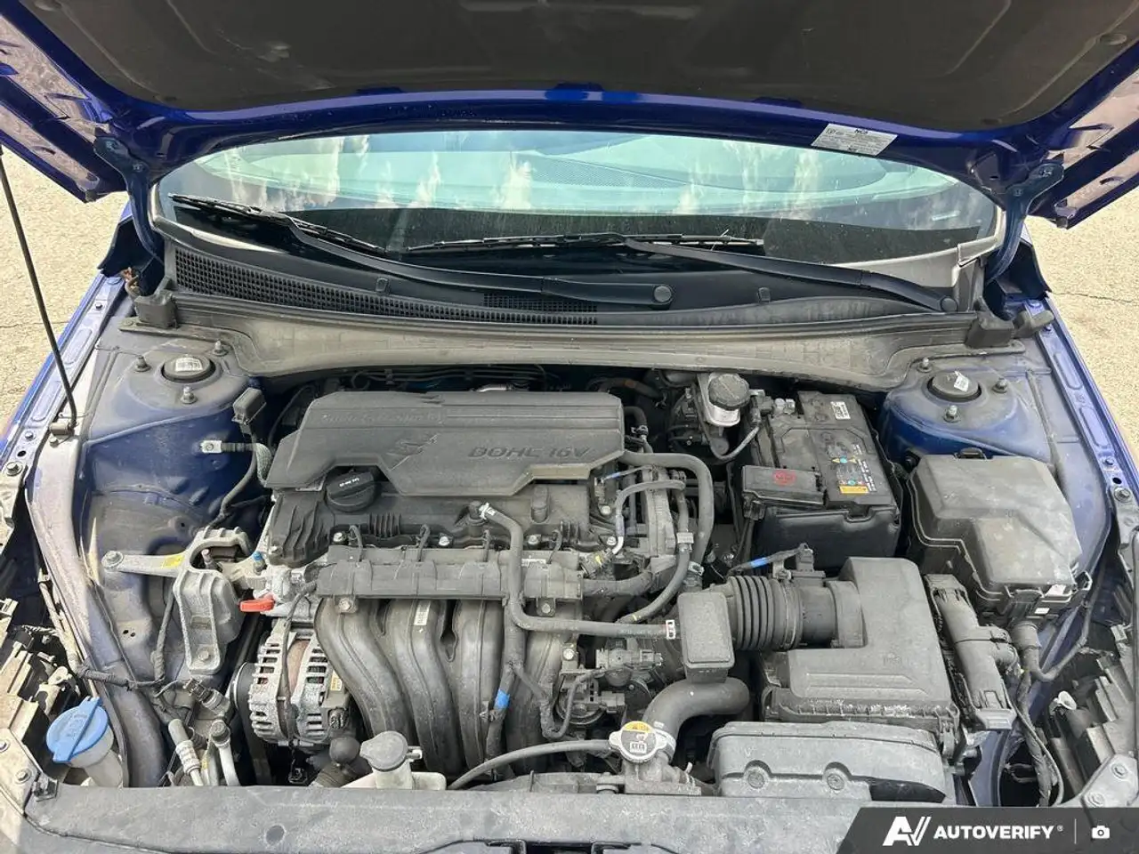 Hyundai ELANTRA снимка Hyundai ELANTRA