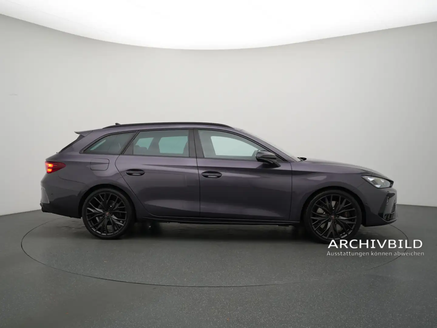 CUPRA Leon SHZ PDC KEYLESS KLIMA CARPLAY KAM Schwarz - 2