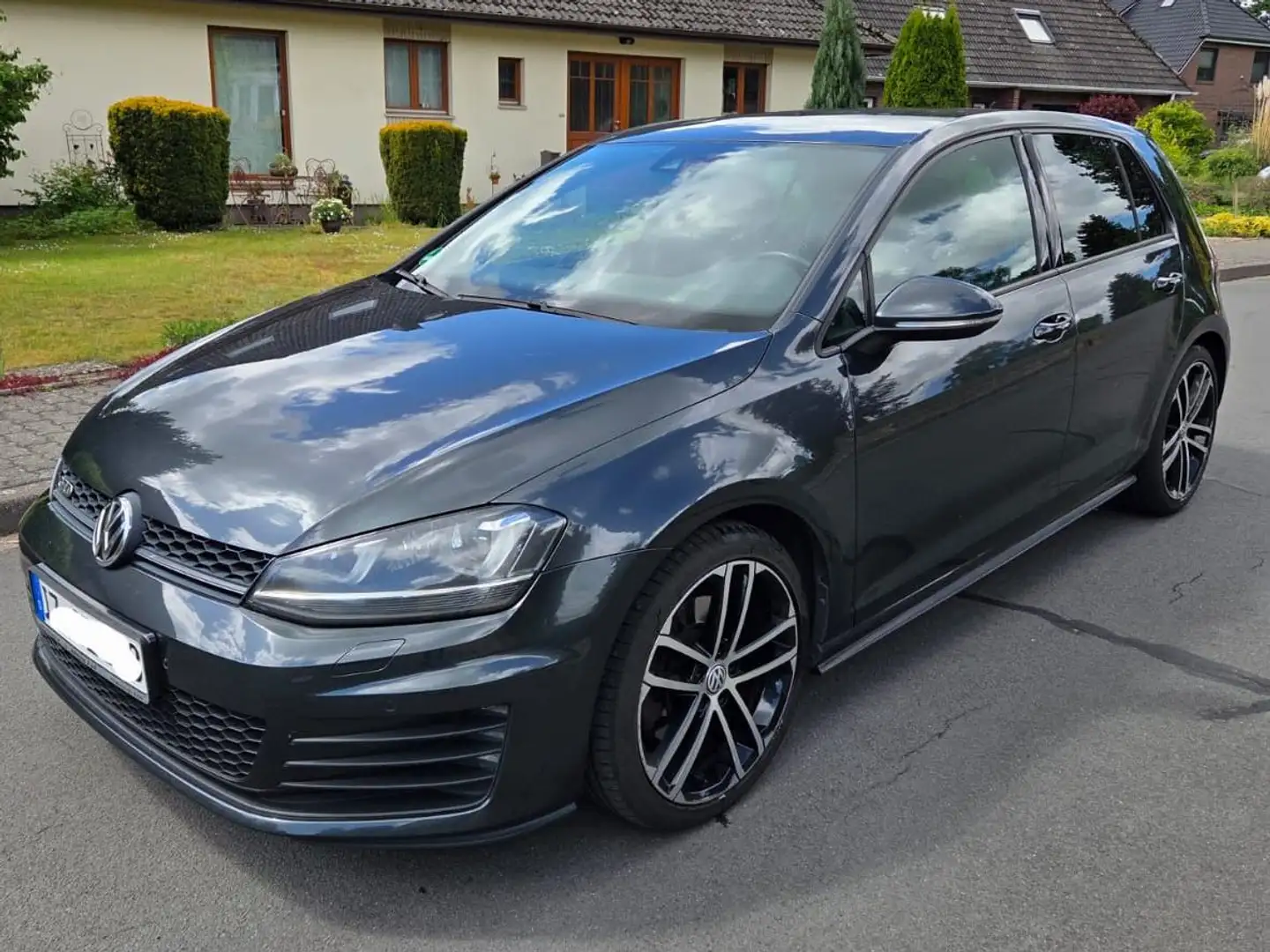 Volkswagen Golf GTD Golf GTD BlueMotion Technology - 1