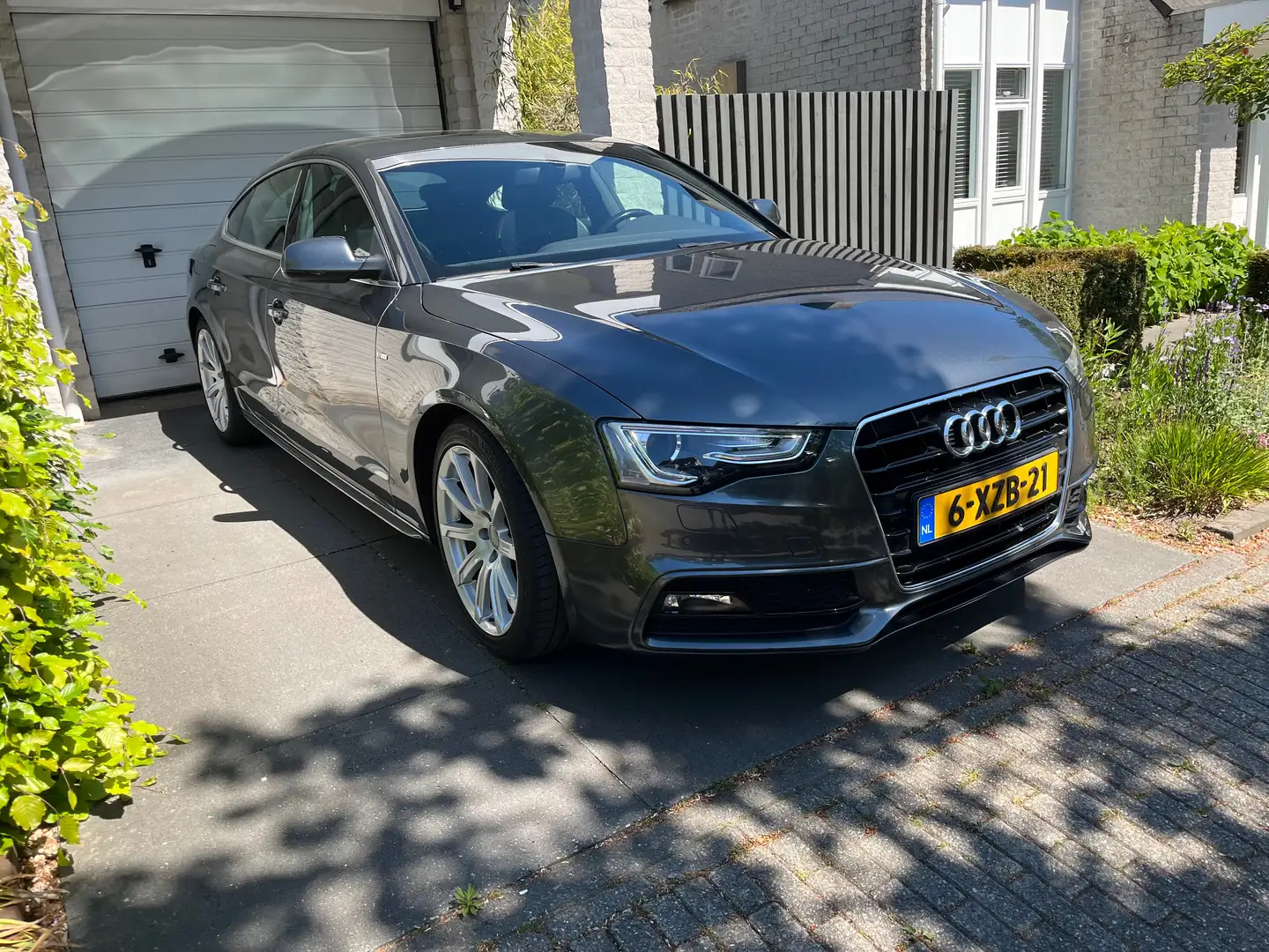Audi A5 A5 1.8 TFSI Sport Edition Grijs - 2