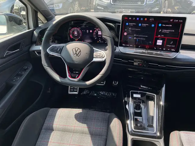 Volkswagen Golf view 10