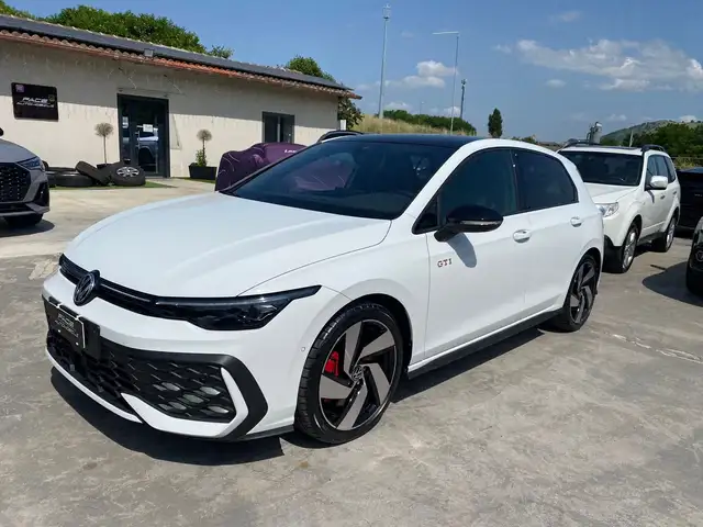 Volkswagen Golf view 6