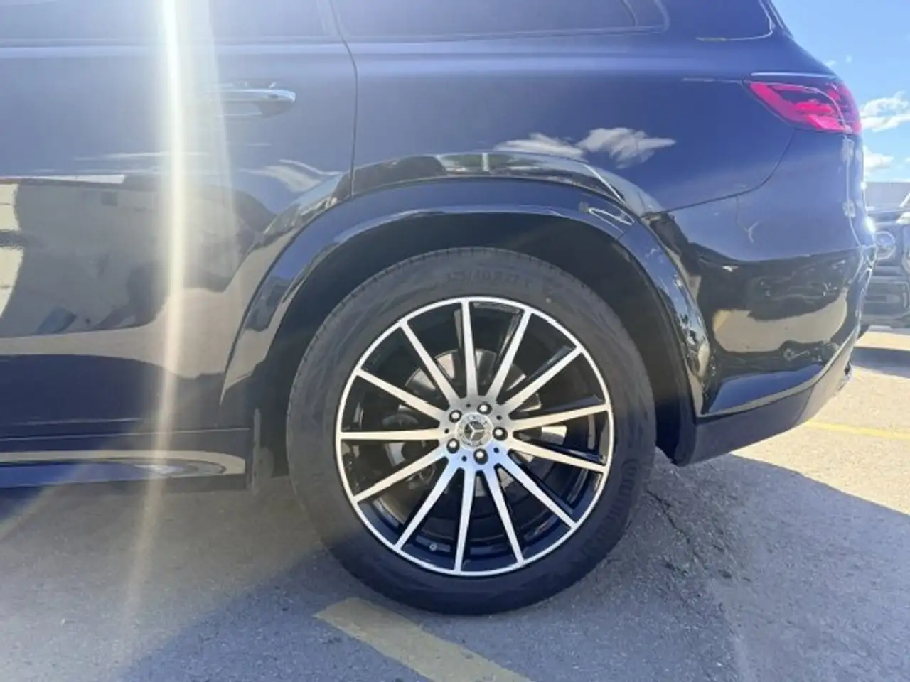 Mercedes-Benz GLS снимка Mercedes-Benz GLS