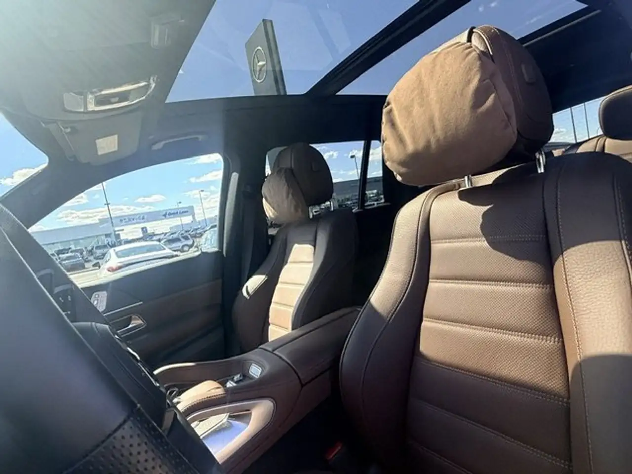 Mercedes-Benz GLS снимка Mercedes-Benz GLS