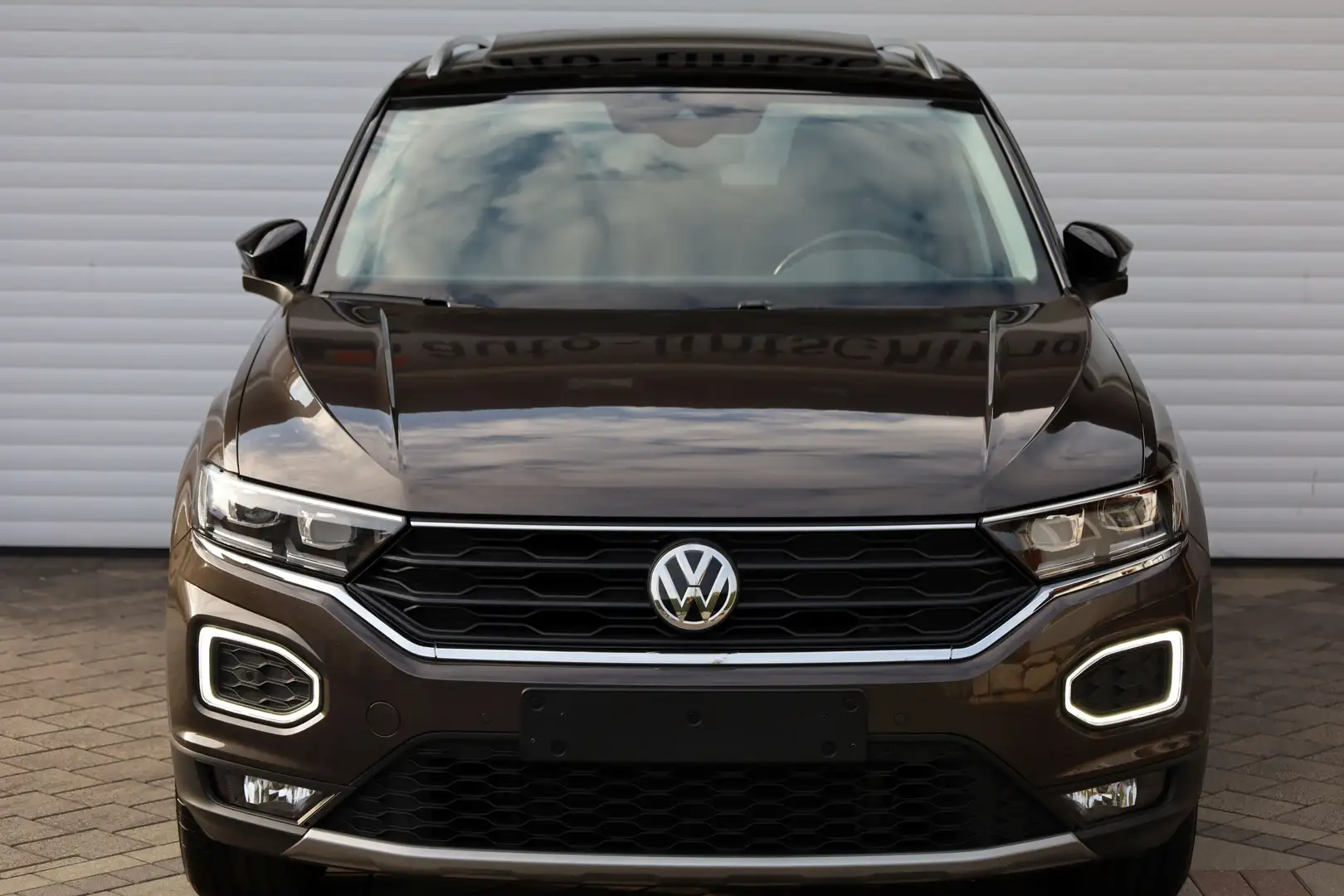 Volkswagen T-Roc 1,0 TSI DESIGN*LED-ACC-AHK-PANO-KAMERA-APP_CONNECT Braun - 2