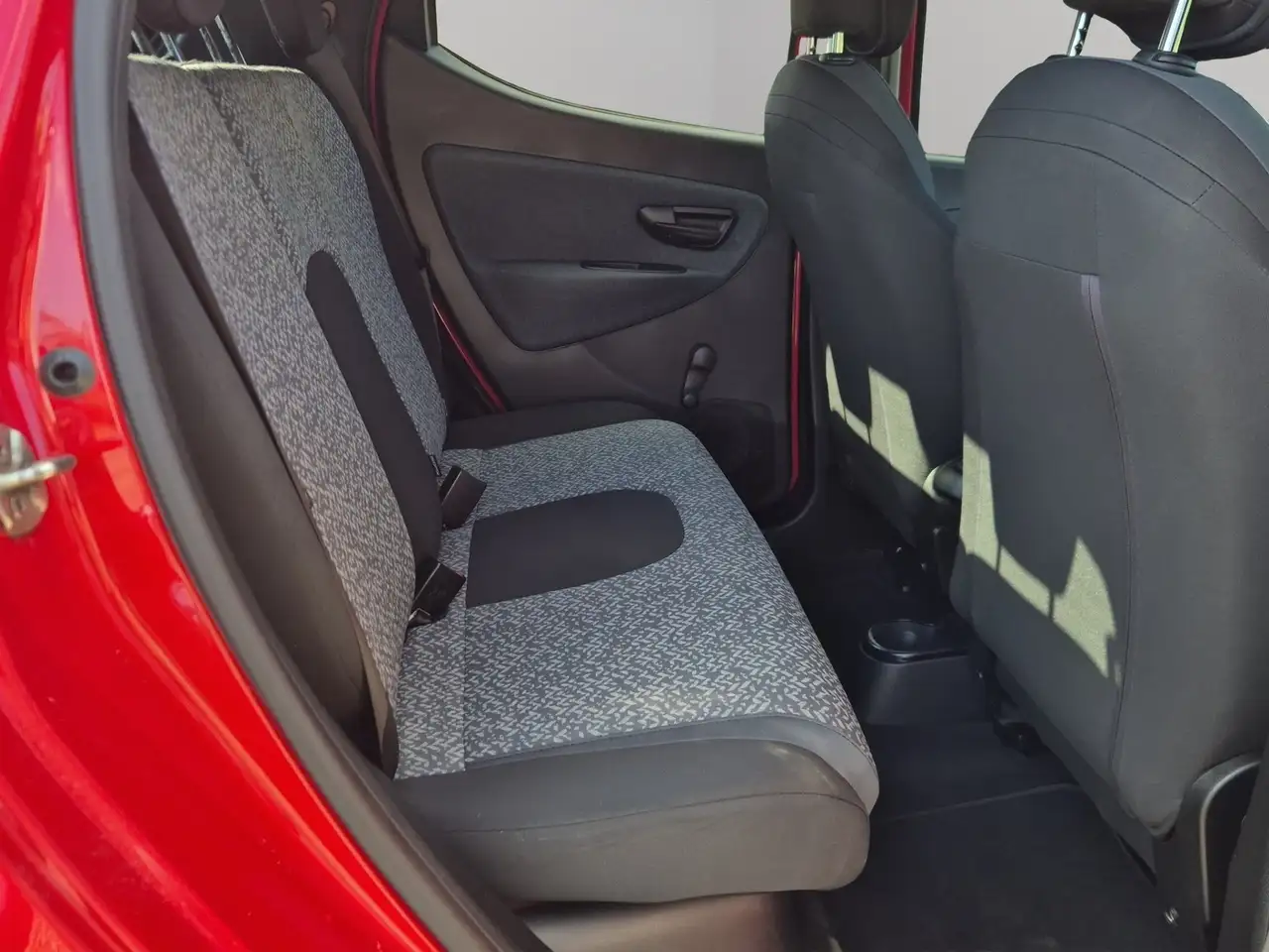 Lancia Ypsilon 2022 — фото 13