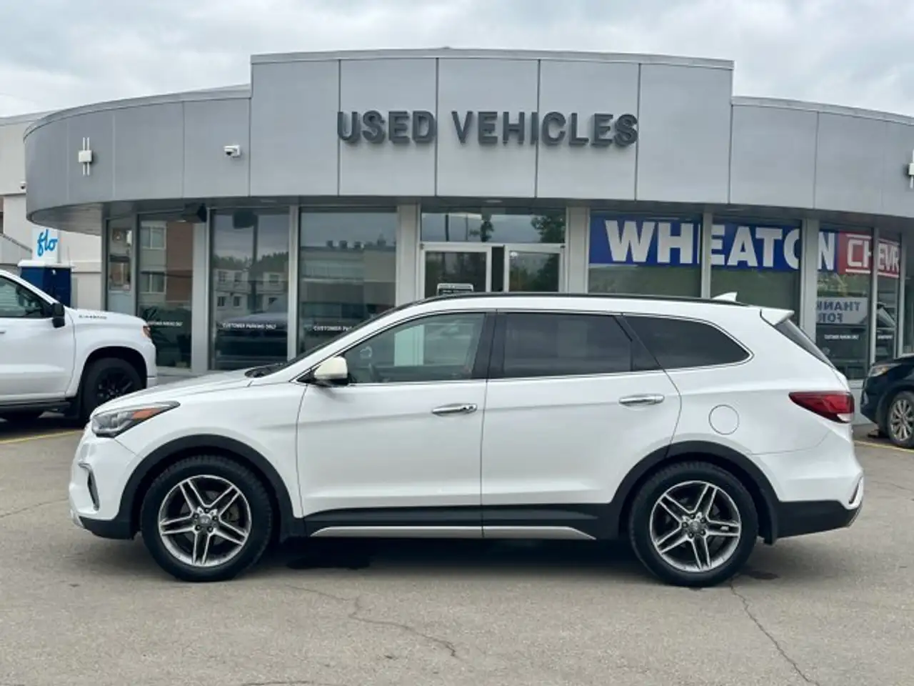 Hyundai SANTA FE photo Hyundai SANTA FE