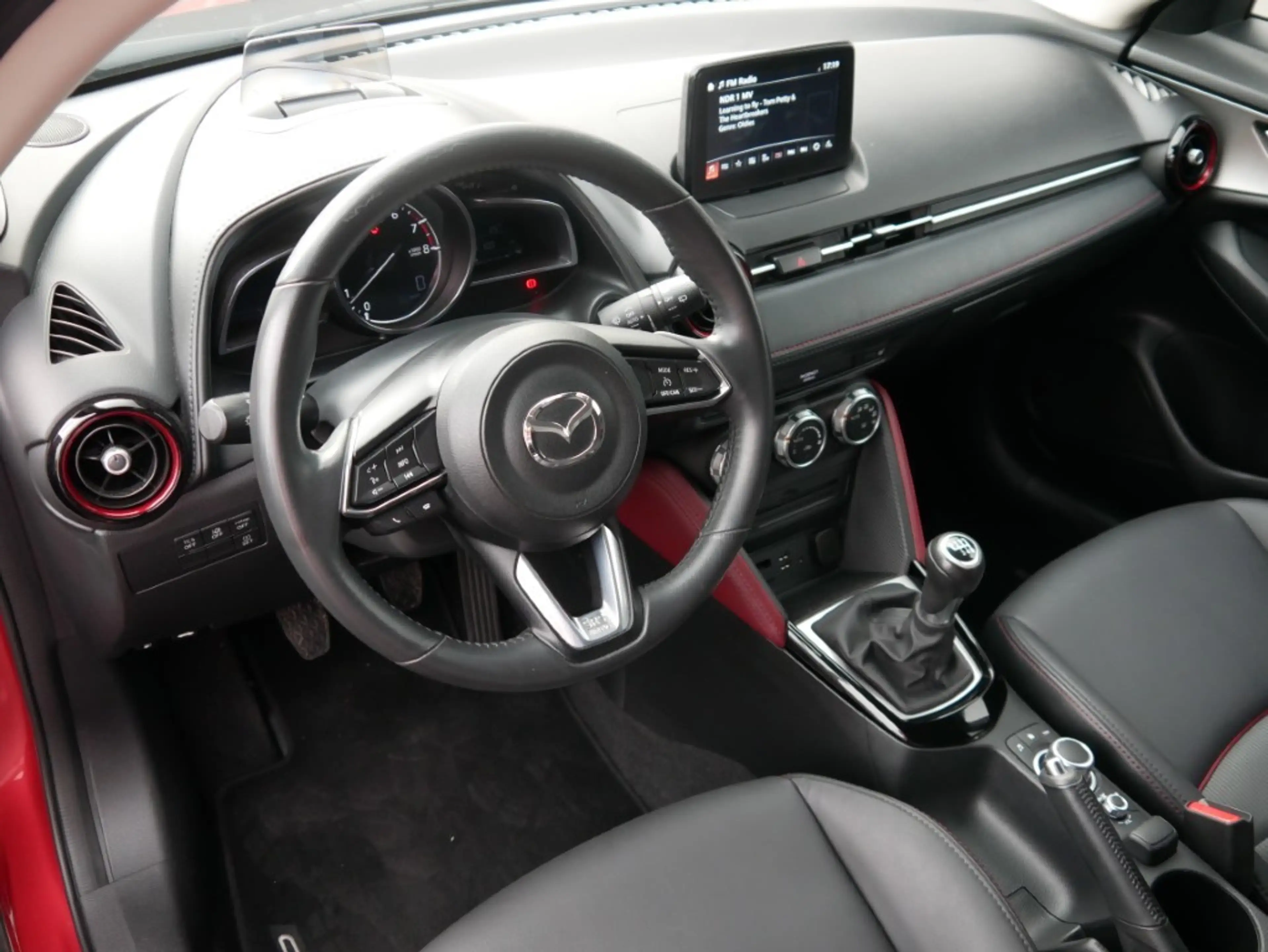 Mazda CX-3 Leder Kamera LED Head-Up DAB Tempomat PDC — photo 8