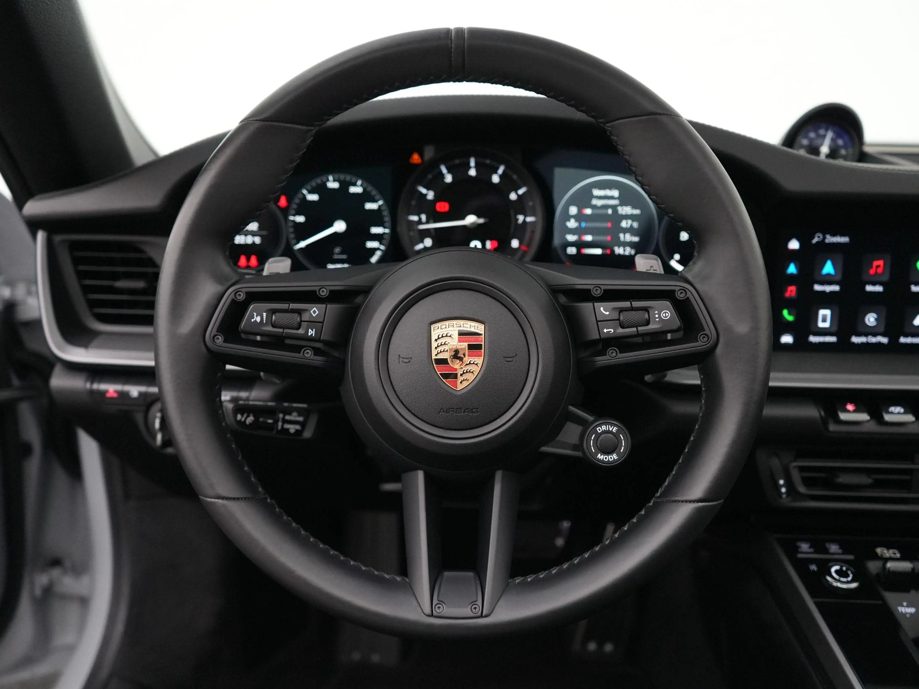 Porsche 992 Targa 4 — photo 5