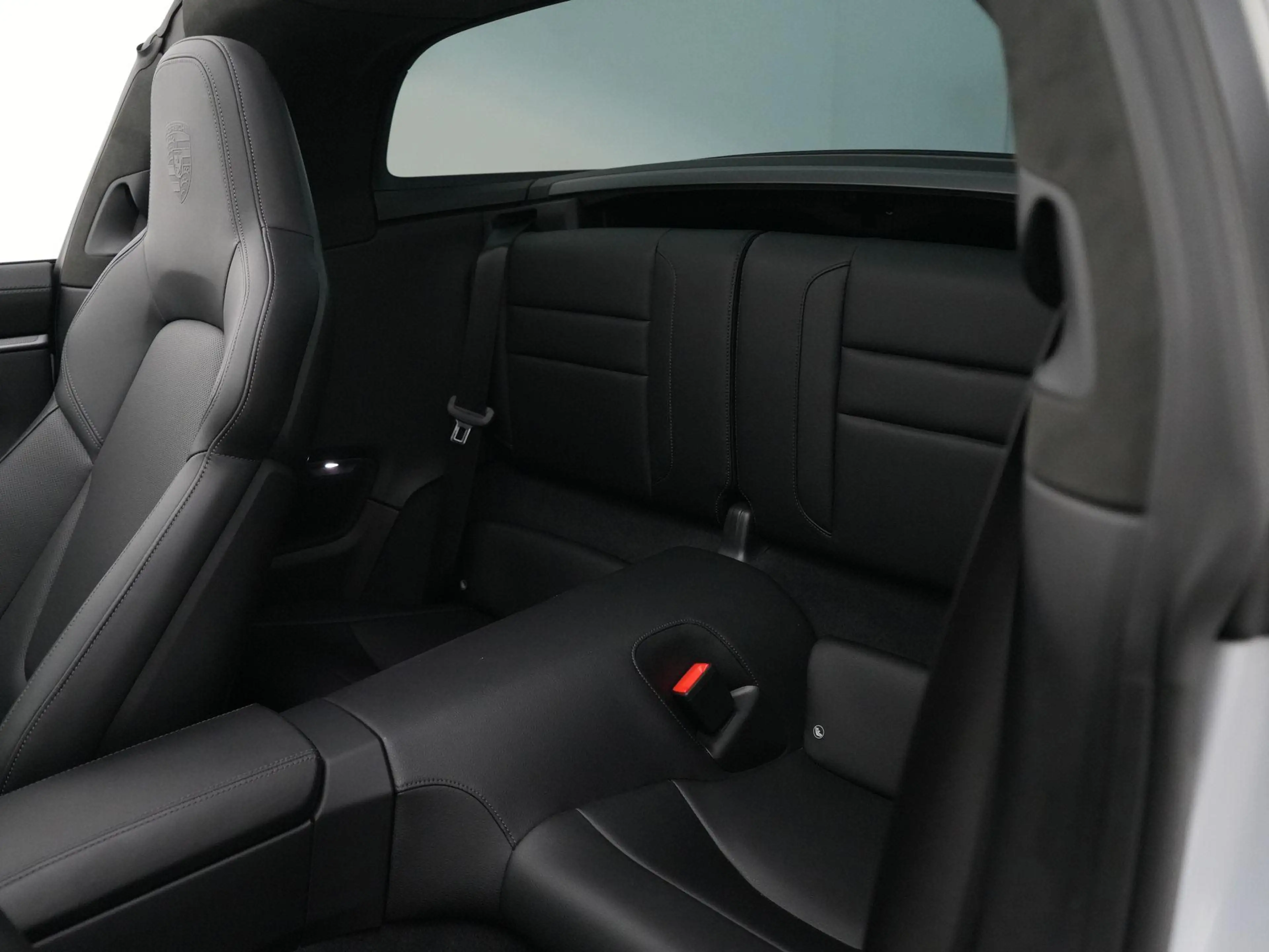 Porsche 992 Targa 4 — photo 15