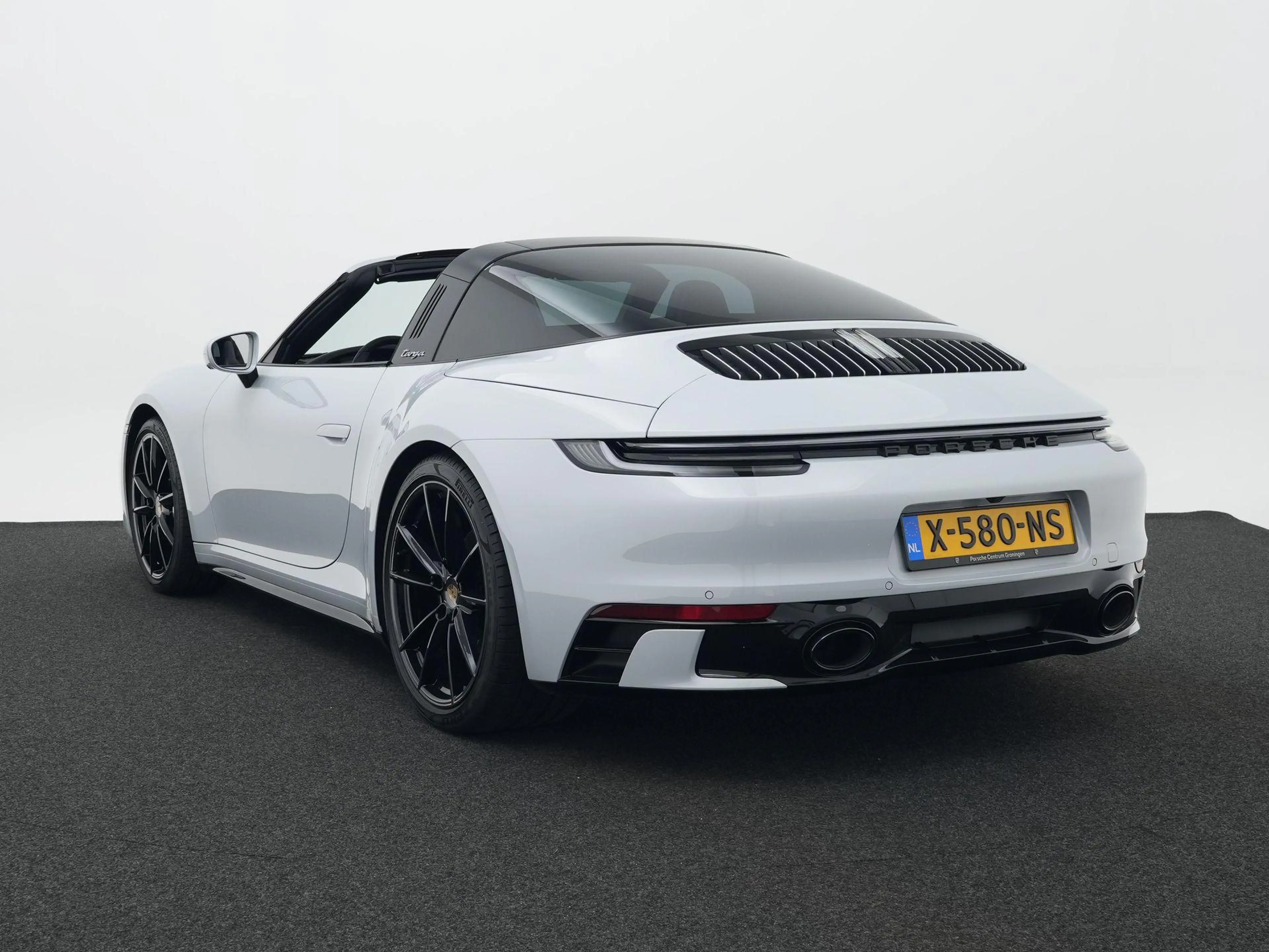 Porsche 992 Targa 4 — photo 3