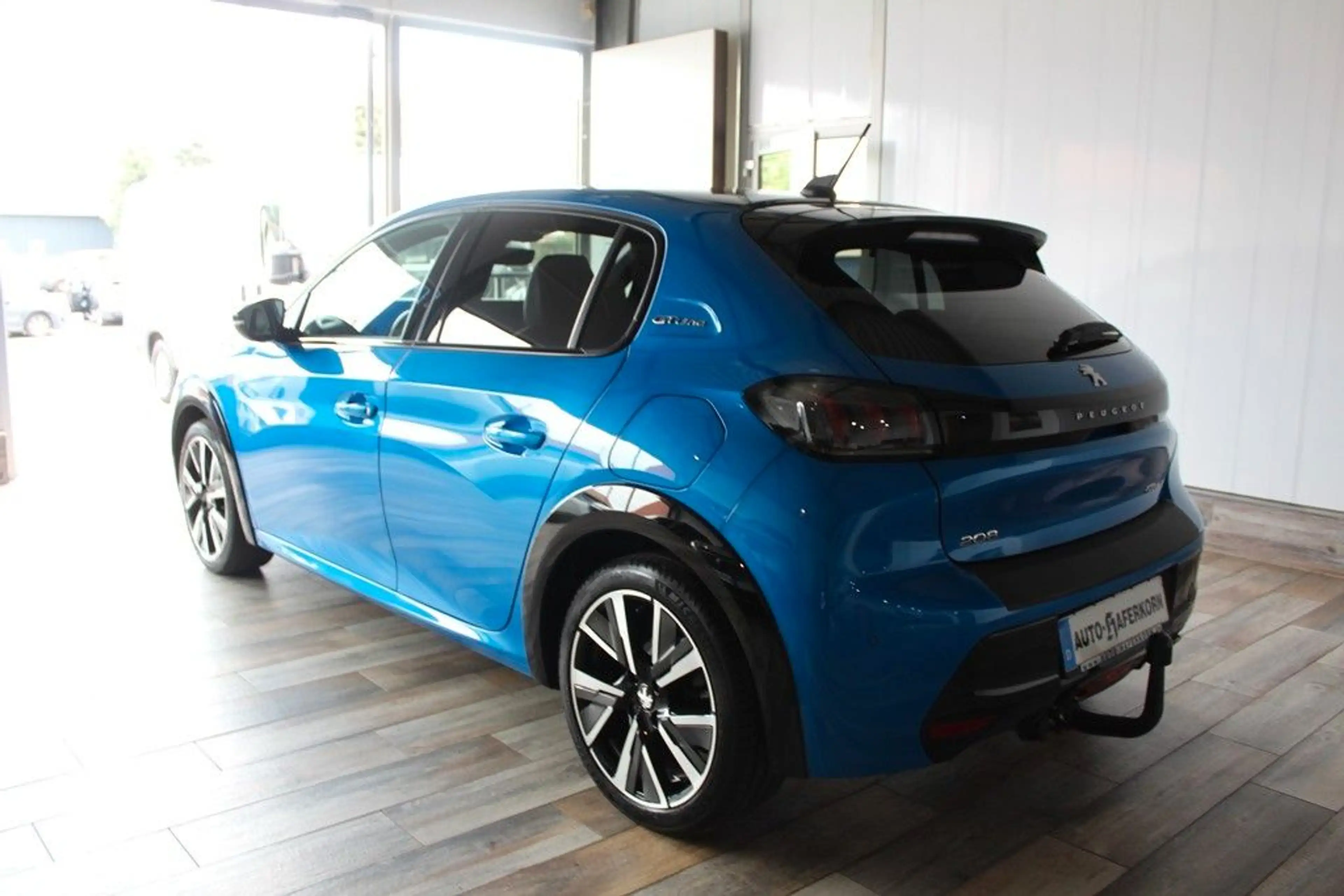 Peugeot 208 GT-LINE 1.2 PureTech 100*LED*AHZV*SZHZG — photo 7
