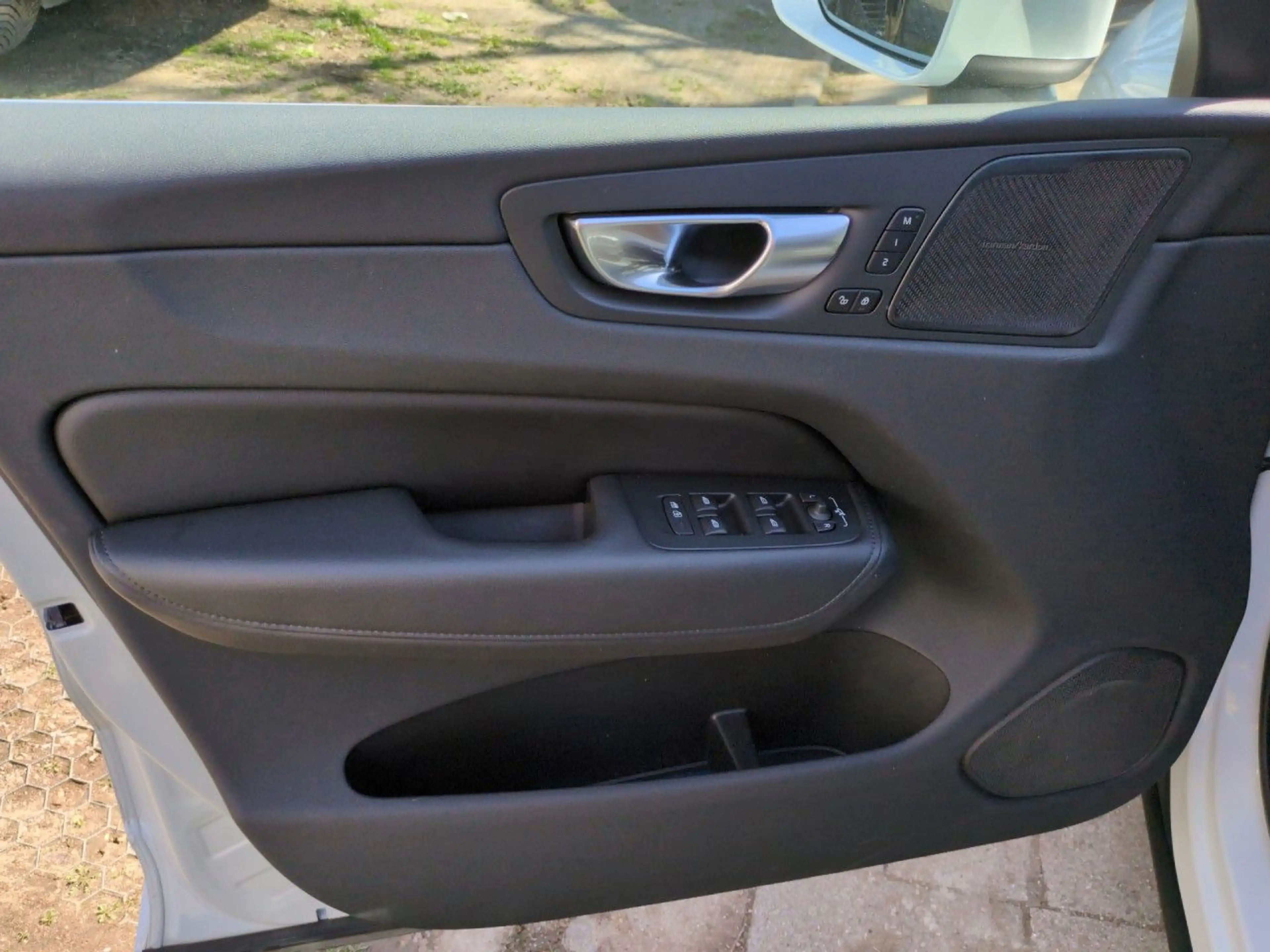 Volvo XC60 XC 60 Ultimate Bright AWD Bluetooth Navi LED Klima — photo 10