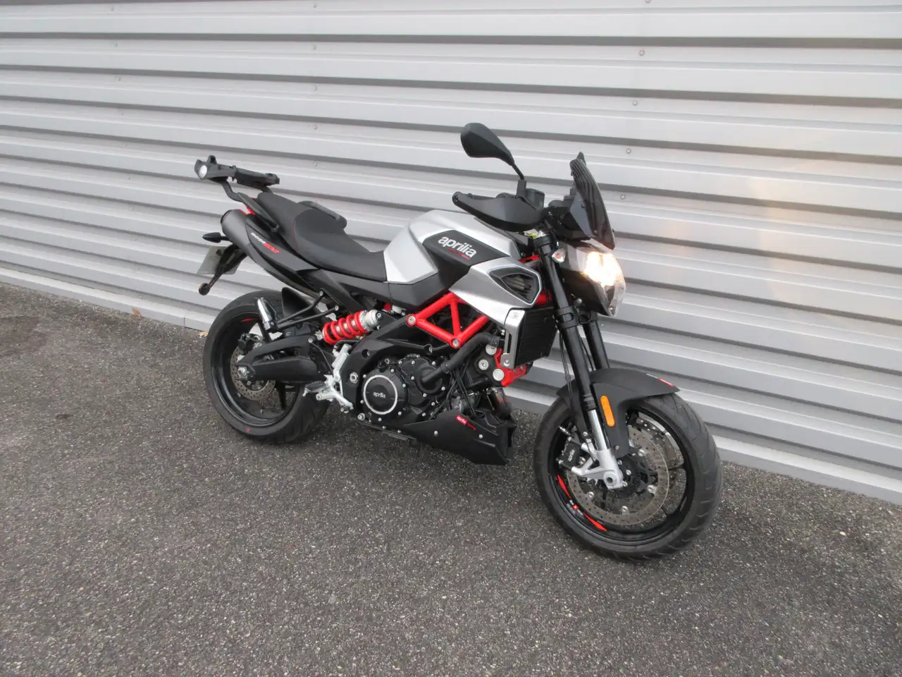 Aprilia Shiver 900