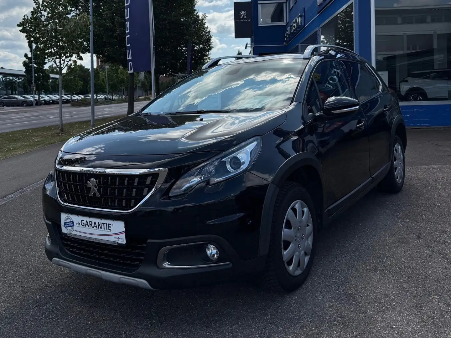 Peugeot 2008 Allure Schwarz - 1