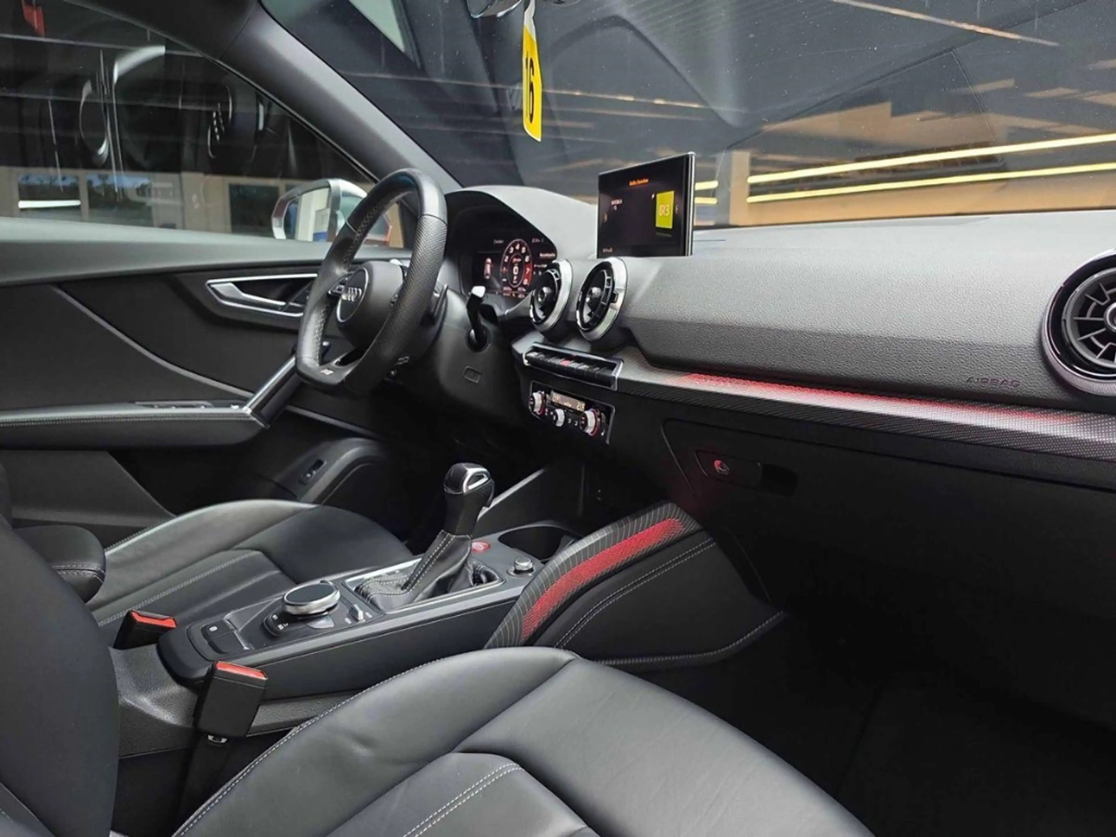 Audi SQ2 Audi quattro 2.0 TFSI Matrix Leder — photo 11