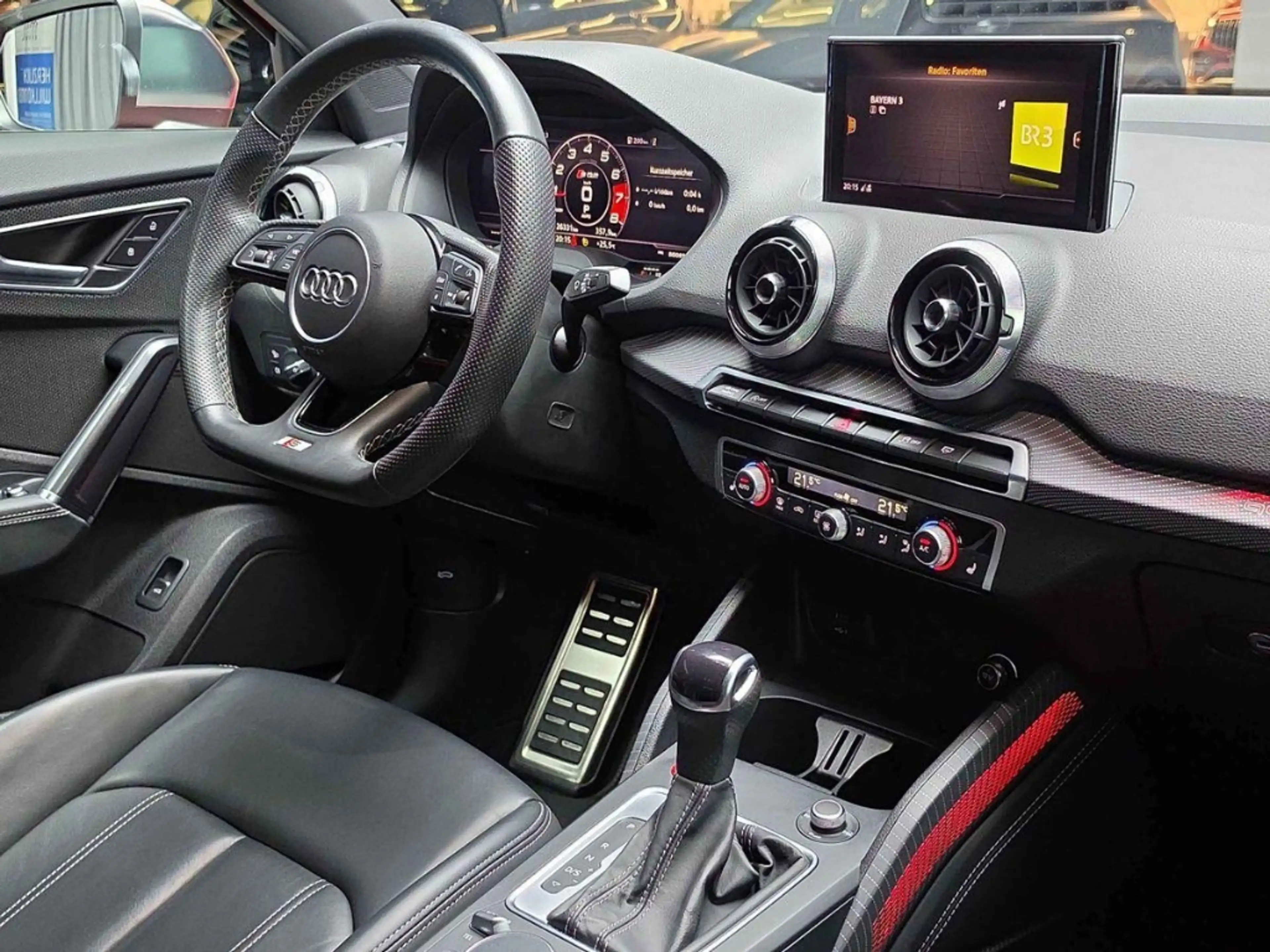 Audi SQ2 Audi quattro 2.0 TFSI Matrix Leder — photo 14