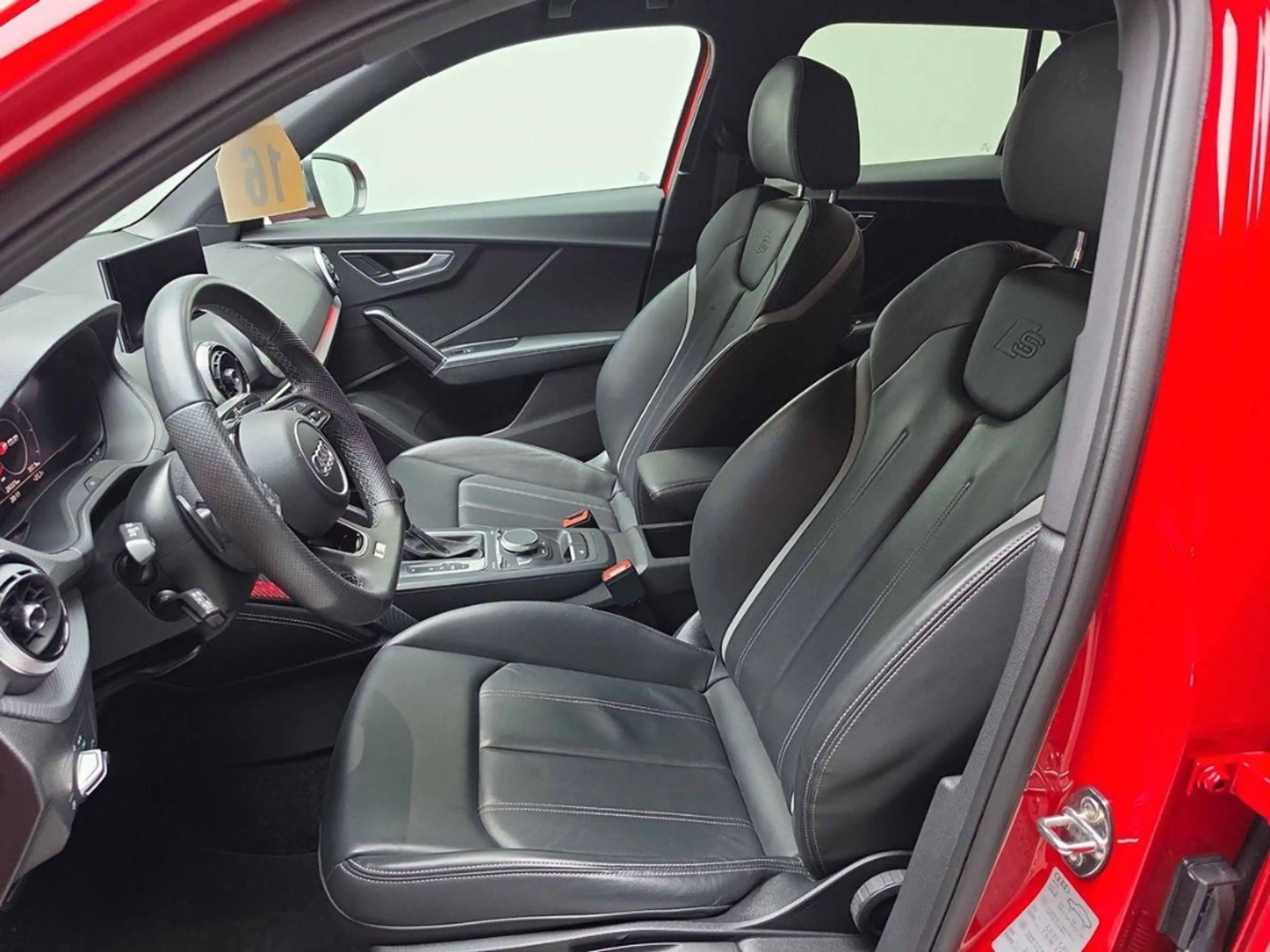 Audi SQ2 Audi quattro 2.0 TFSI Matrix Leder — photo 6