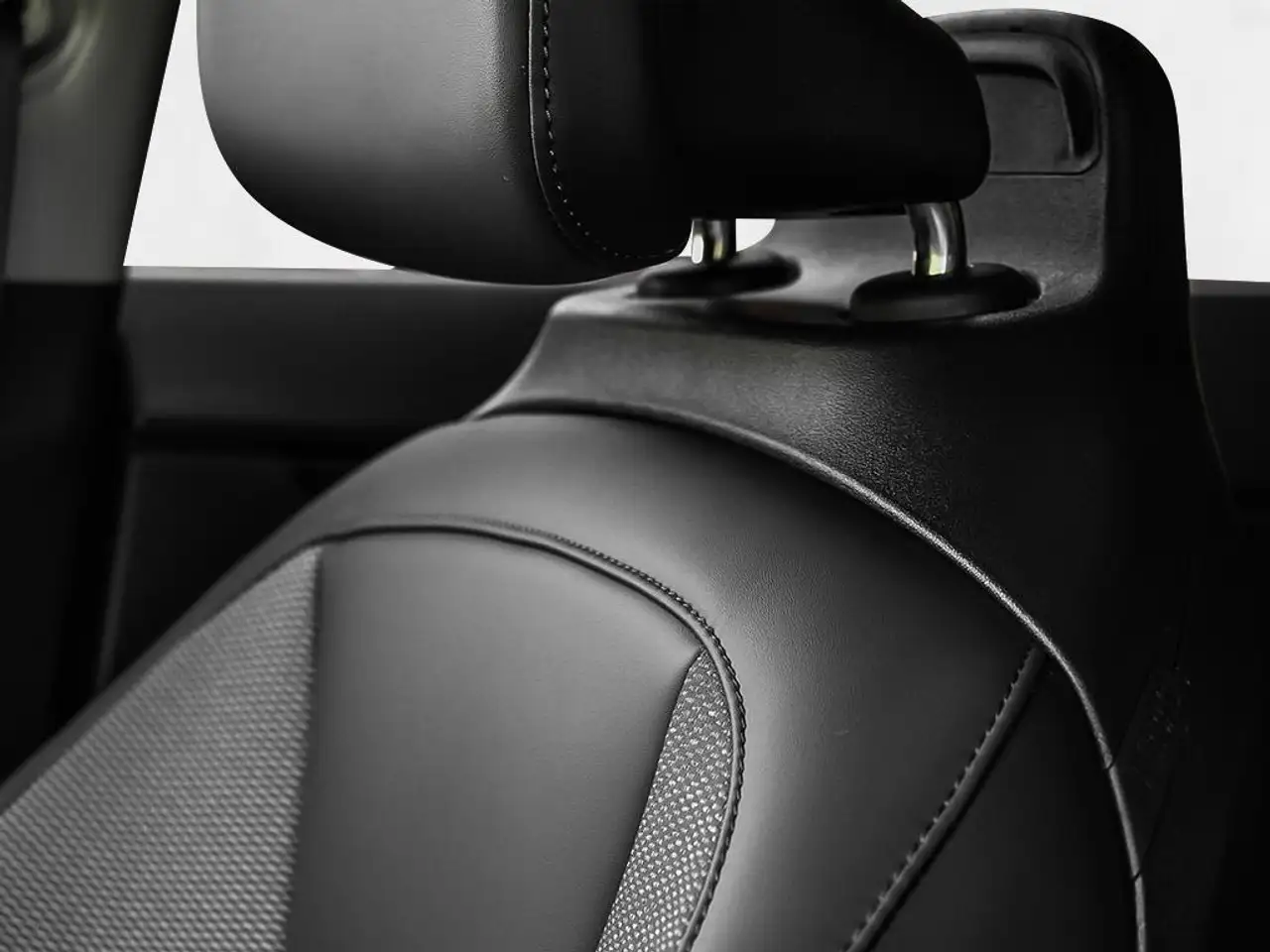 Kia Niro снимка Kia Niro