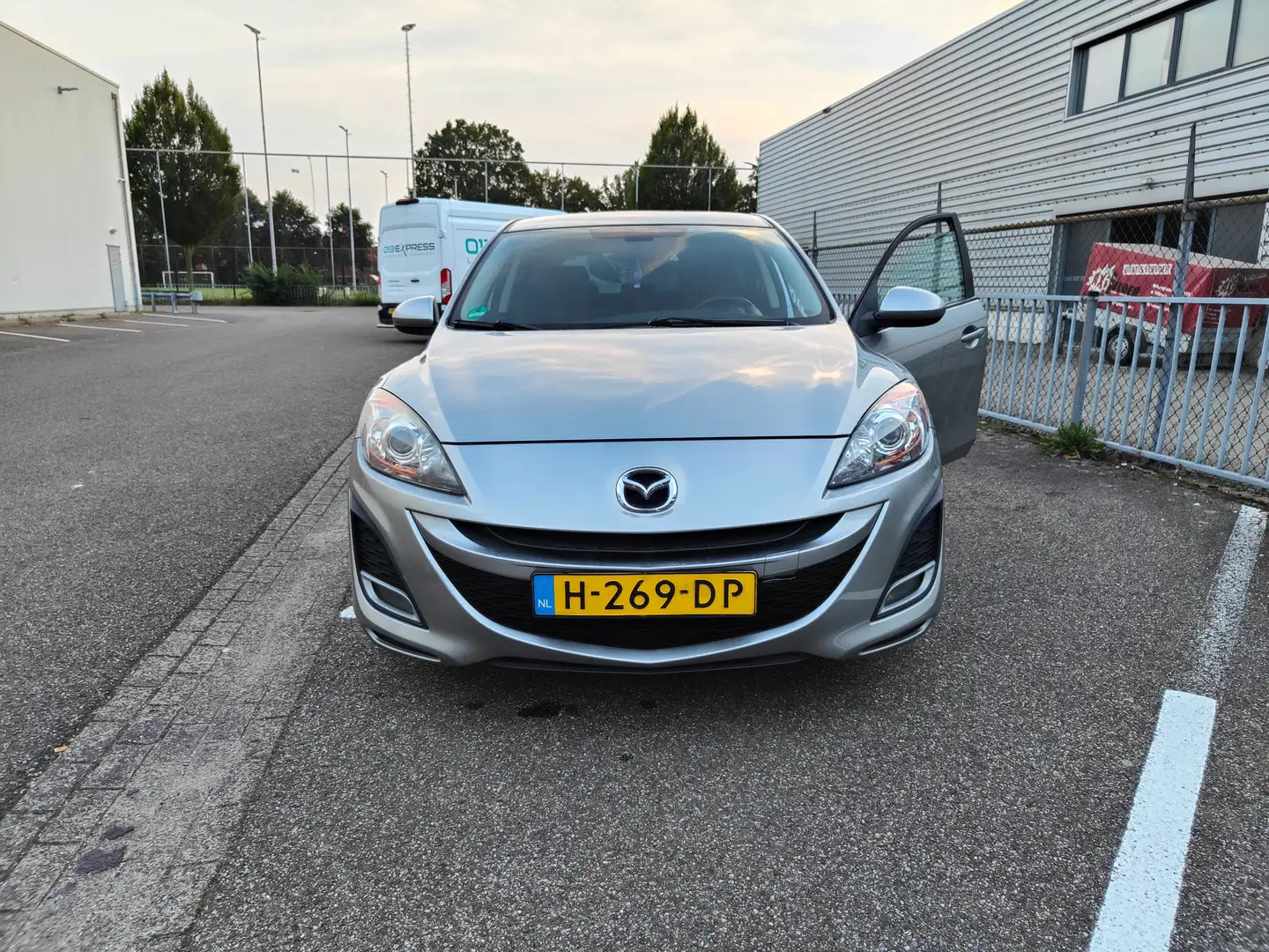 Mazda 3 3 2.0 DiSi GT-M Line Gris - 1