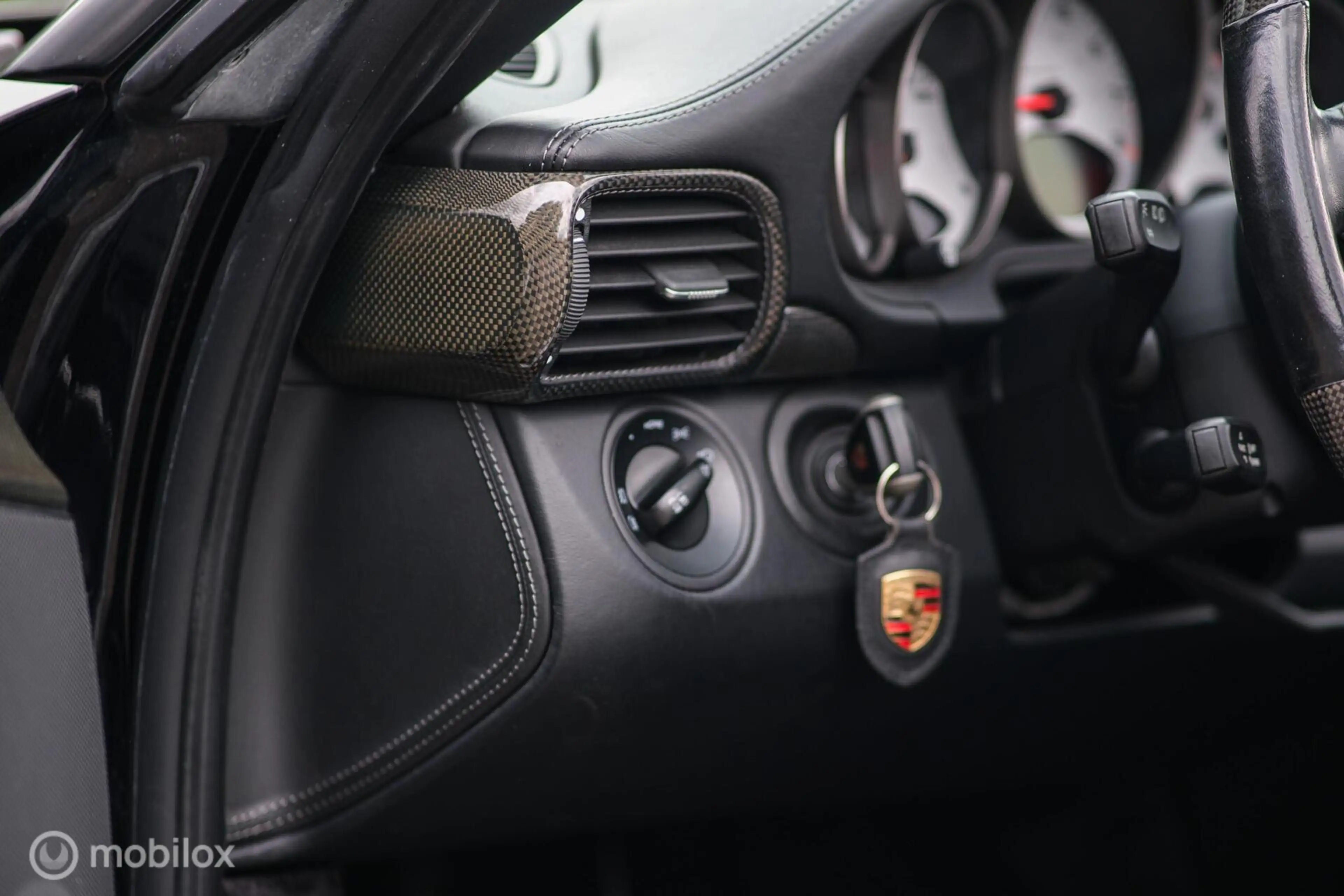 Porsche 997 Cabrio 3.8 Carrera S — photo 25