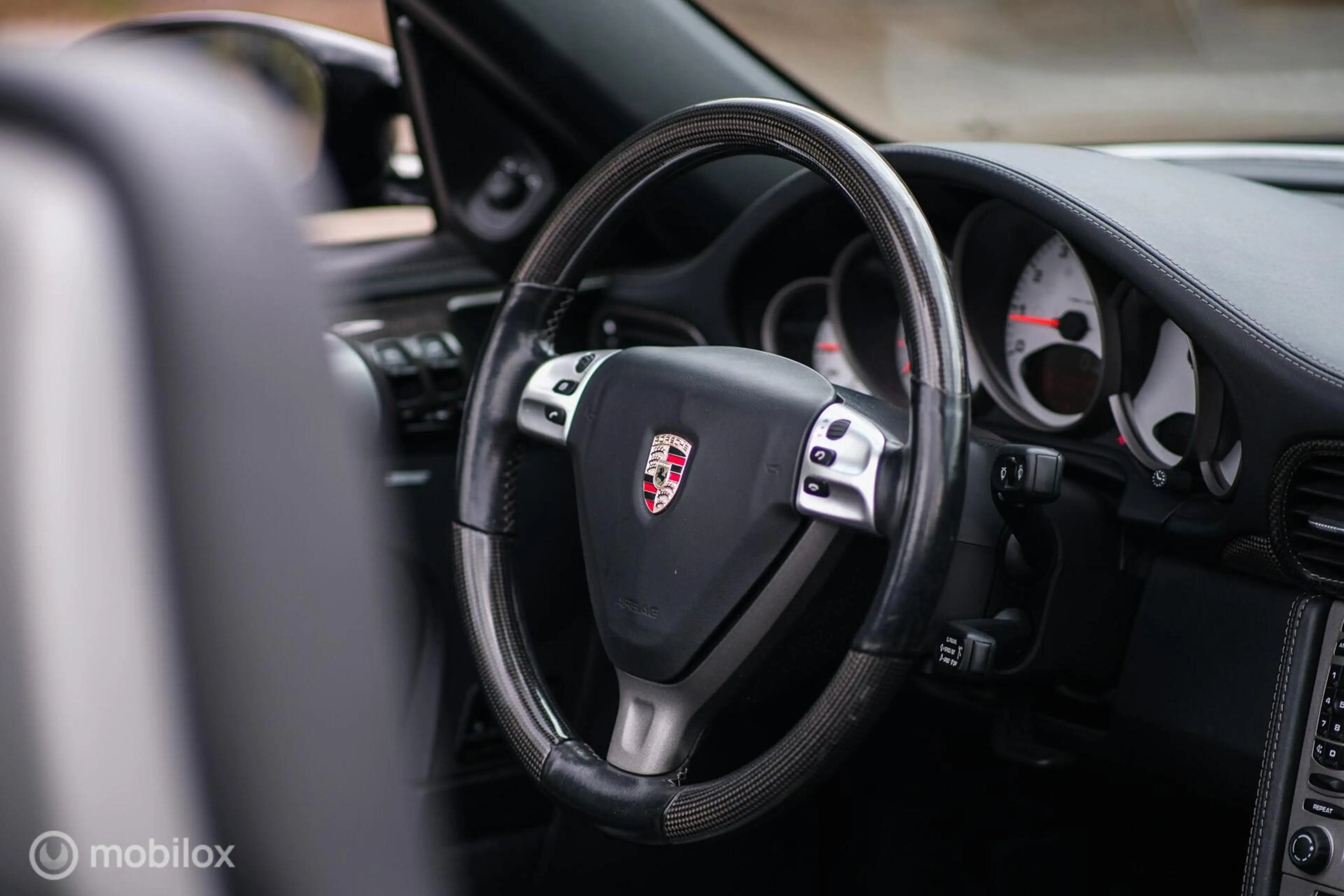 Porsche 997 Cabrio 3.8 Carrera S — photo 30