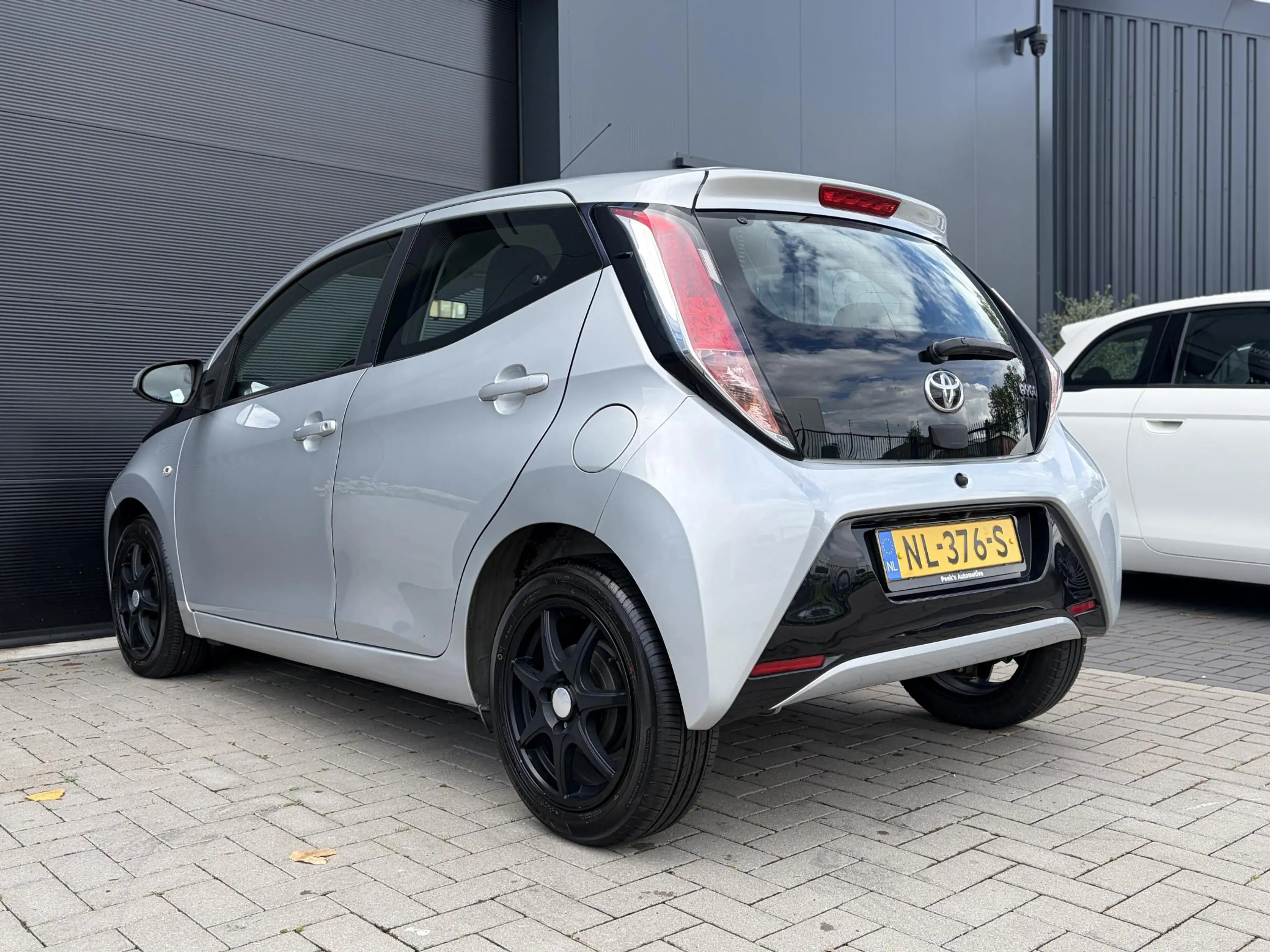 Toyota Aygo 1.0 VVT-i x-cite | Automaat | Airco | Camera | Dea — photo 22