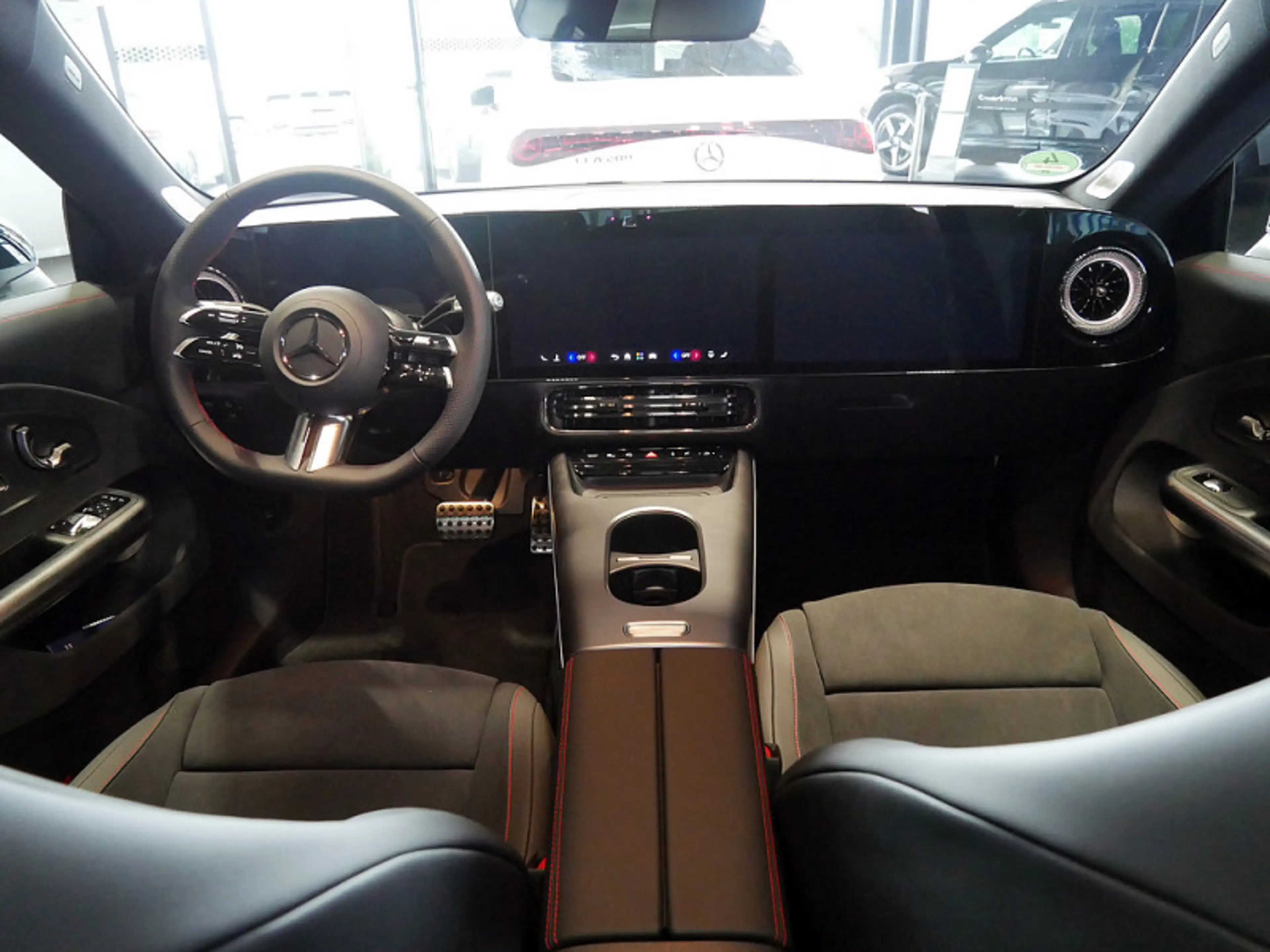 Mercedes-Benz CLA 200 AMG BURM NIGHT PREMIUM MEMO MULTI DISTR — photo 7