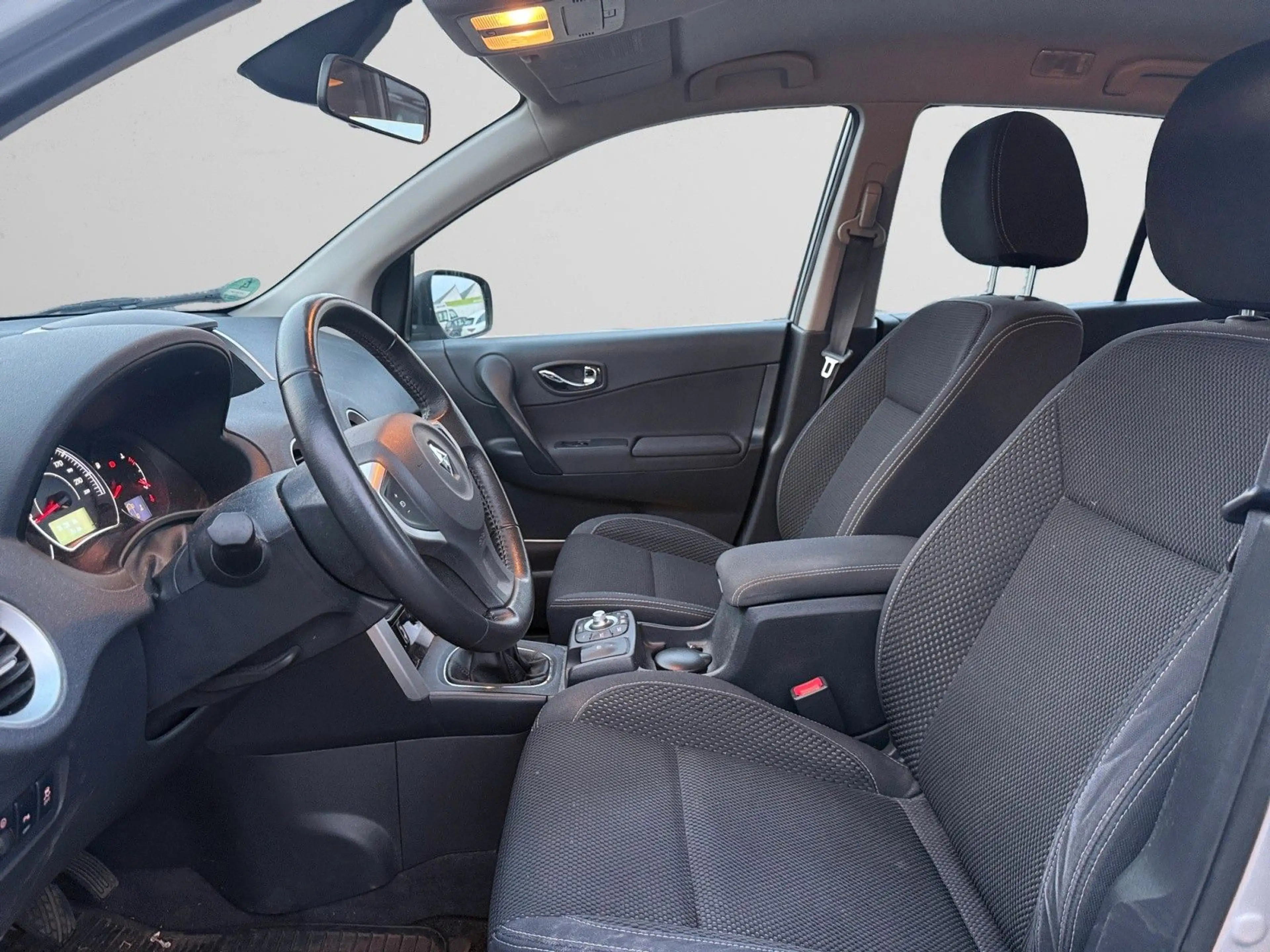 Renault Koleos Dynamique — photo 10