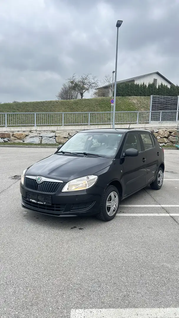 Skoda Fabia Classic 1,2 Schwarz - 1