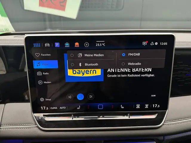 Volkswagen Tiguan view 28