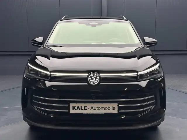 Volkswagen Tiguan view 8