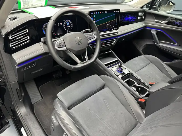 Volkswagen Tiguan view 16