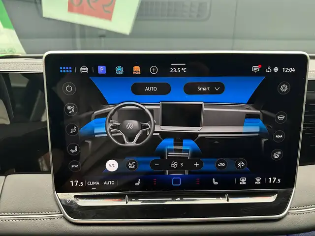 Volkswagen Tiguan view 22