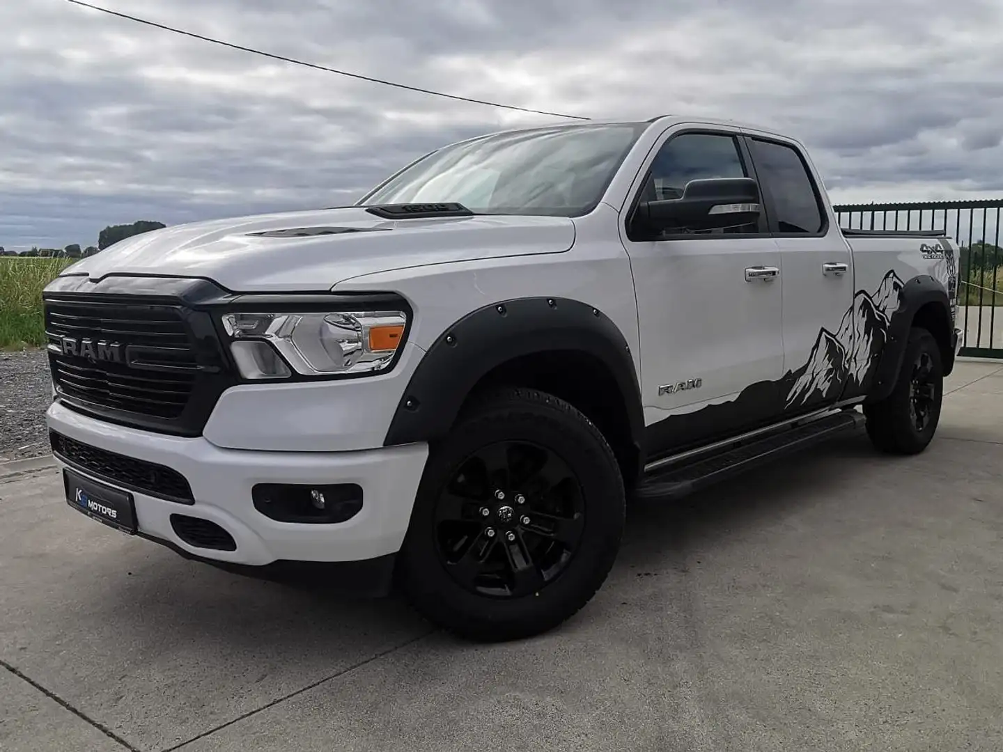 Dodge RAM 1500 HEMI 5.7L LPG - Ganarntie Blanc - 1