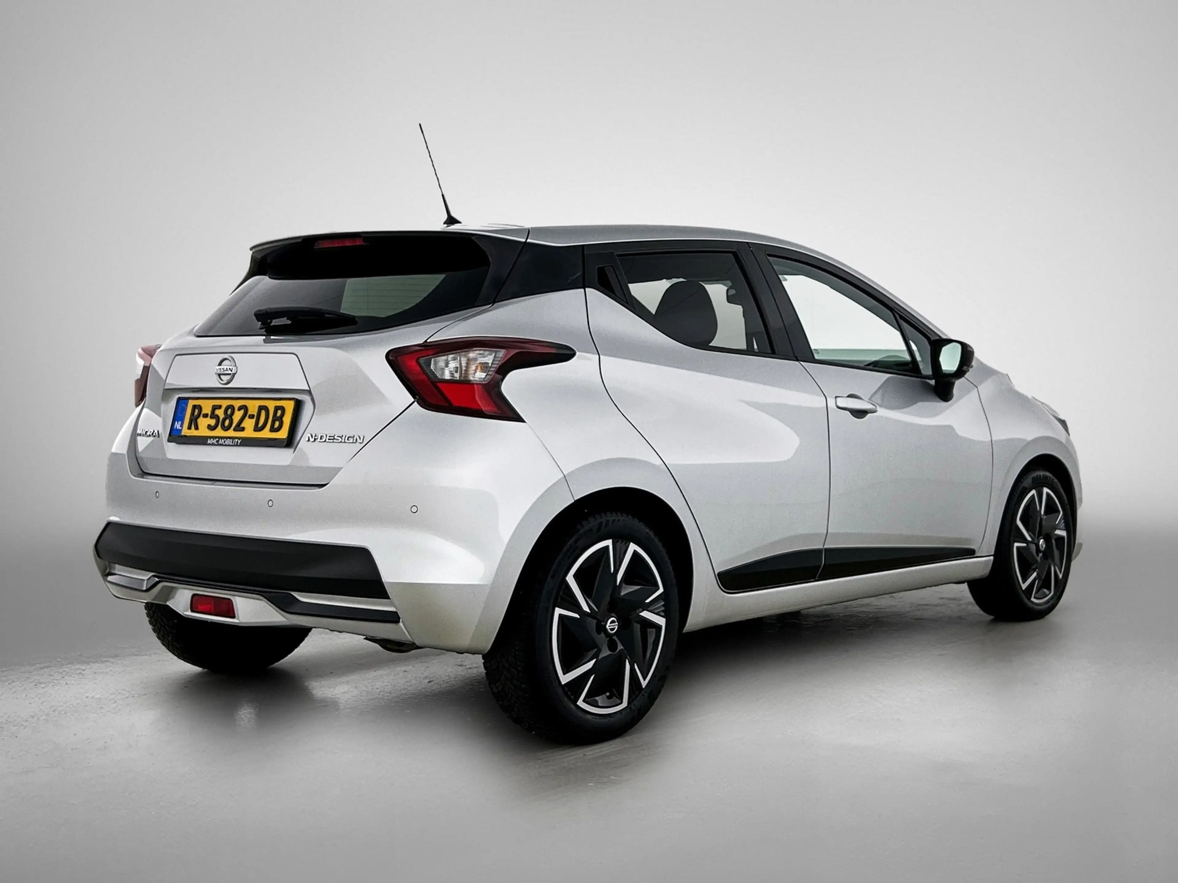 Nissan Micra 1.0 IG-T N-Design | Exterieur Pack Black | CONNECT — photo 3