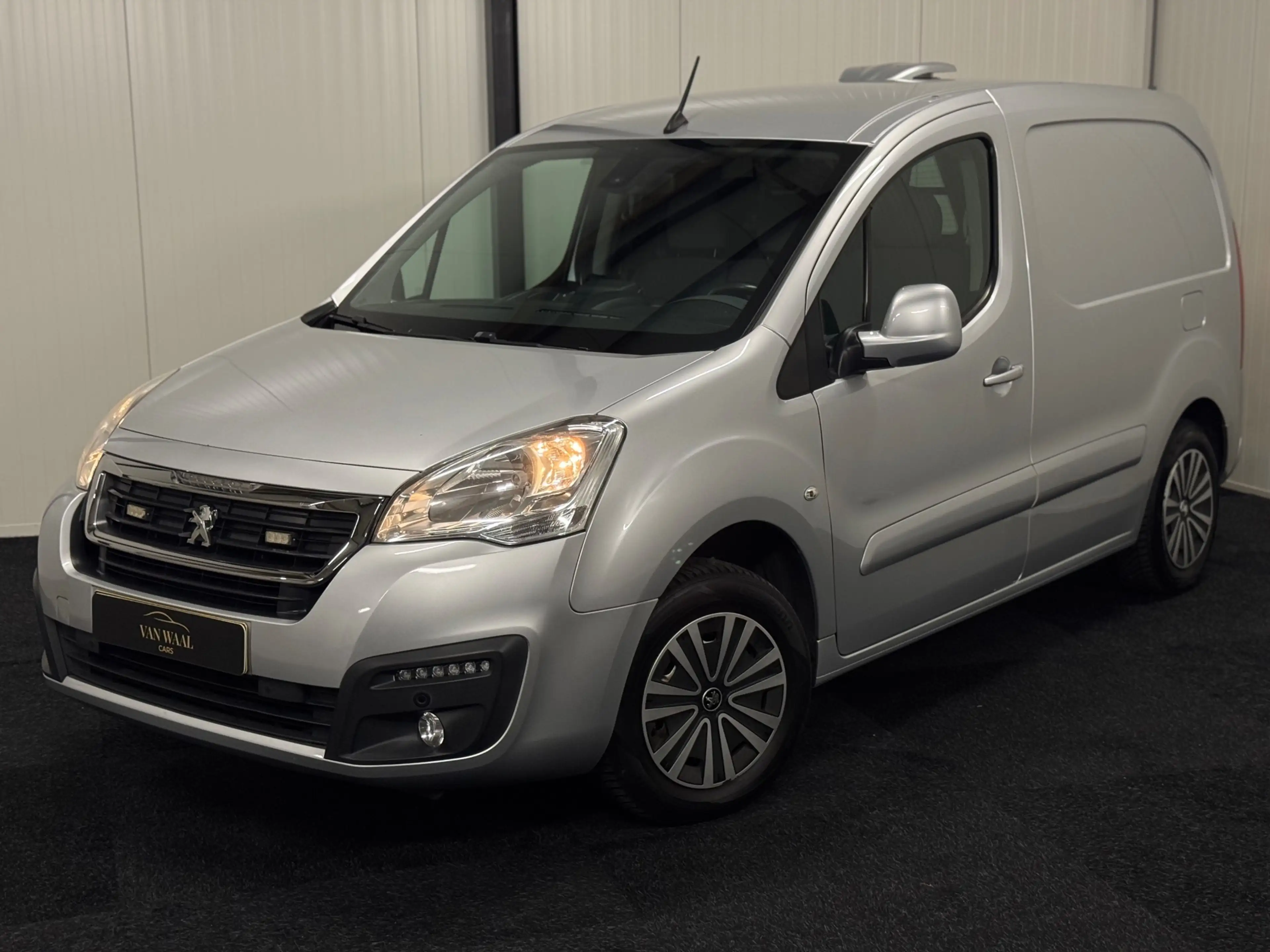 Peugeot Partner 120 1.6 BlueHDi 3P EURO6 AUTOMAAT|CARPLAY|CAMERA|R — photo 5