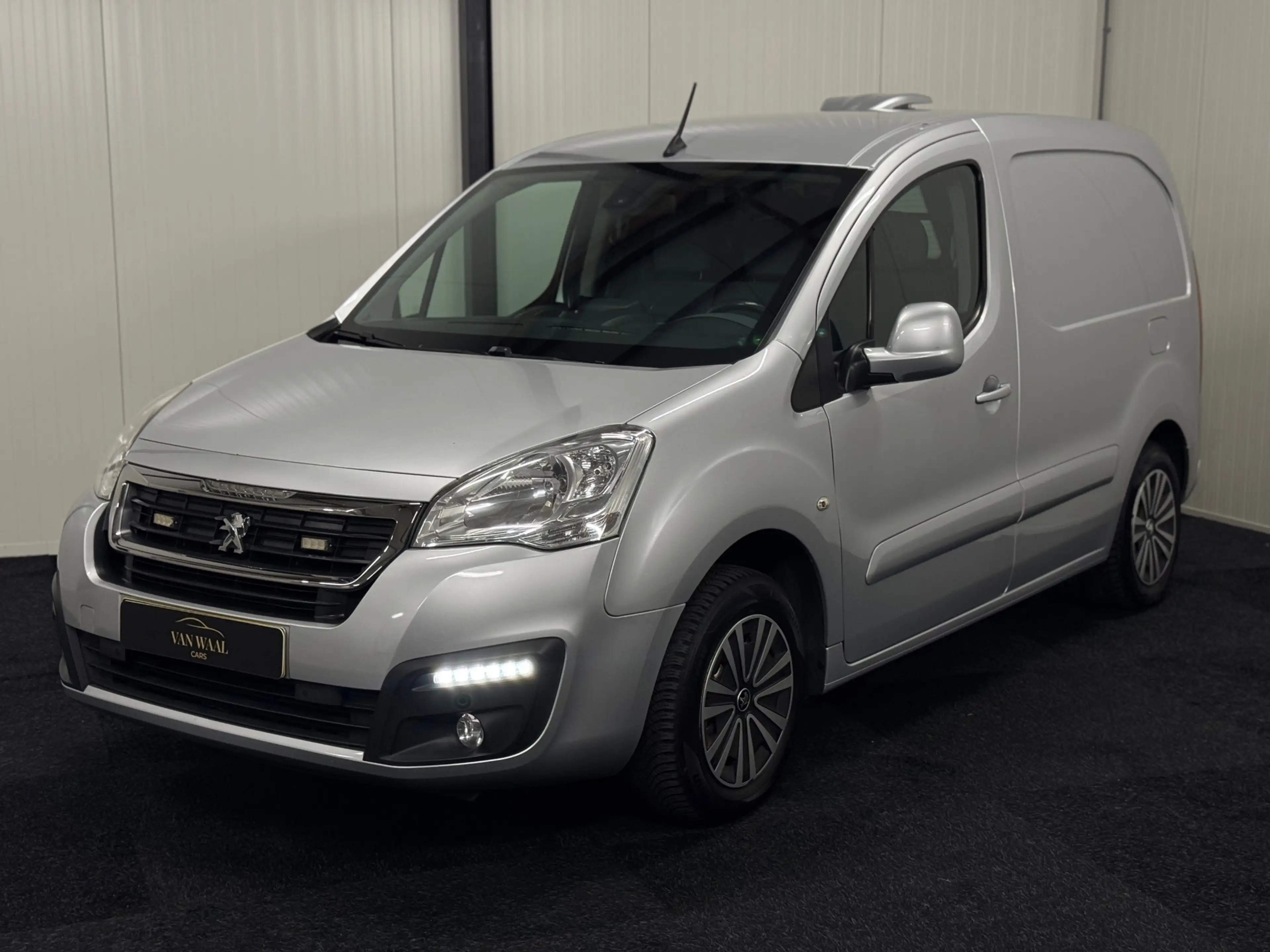 Peugeot Partner 120 1.6 BlueHDi 3P EURO6 AUTOMAAT|CARPLAY|CAMERA|R — photo 4