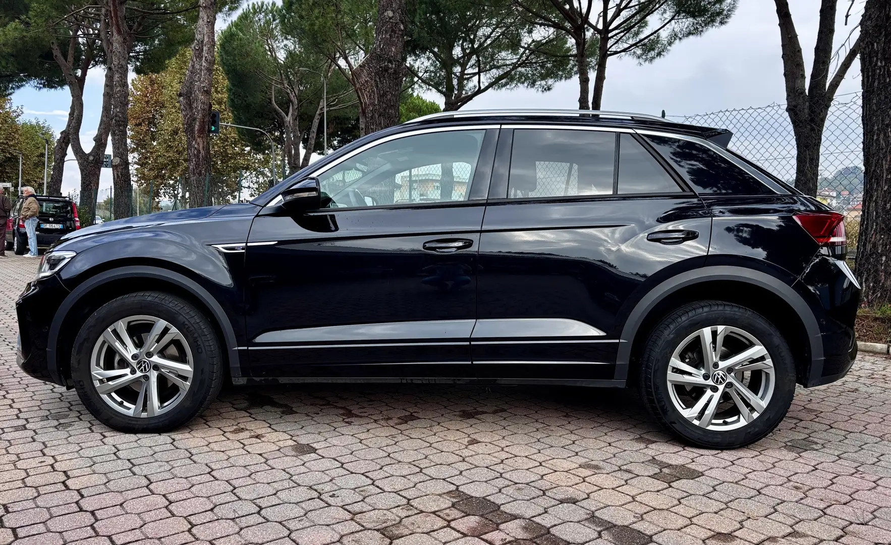 Volkswagen T-Roc T-Roc I 2022 2.0 tdi R-Line 115cv Nero - 2