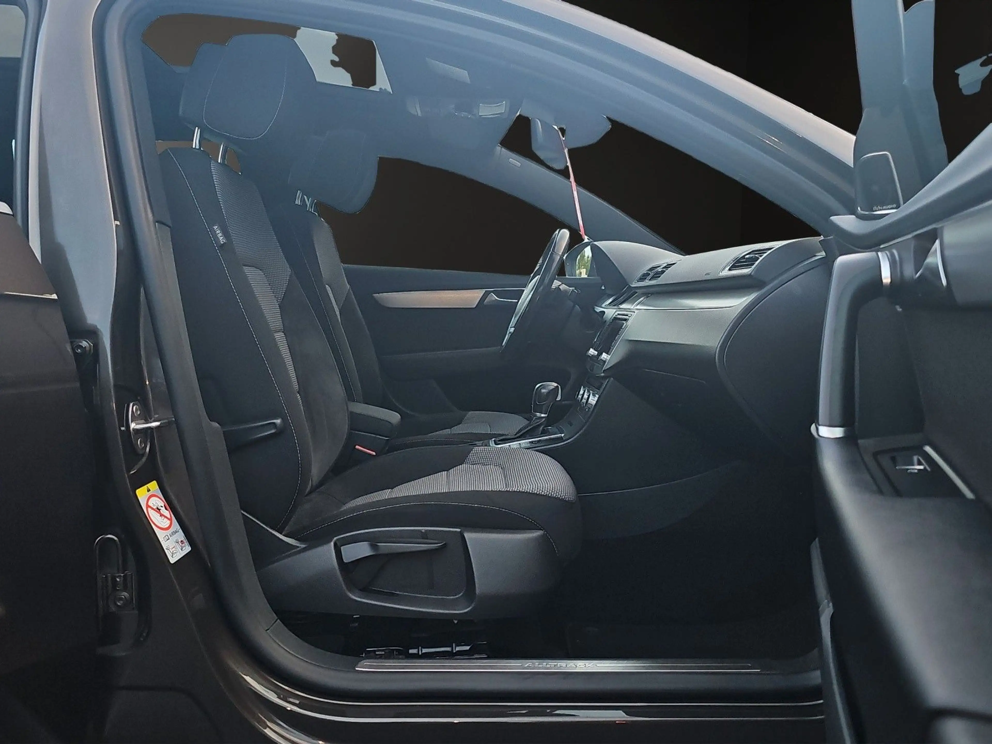 Volkswagen Passat Alltrack Passat 2.0 TDI DSG Alltrack 4Motion+AHK+Kamera — photo 12