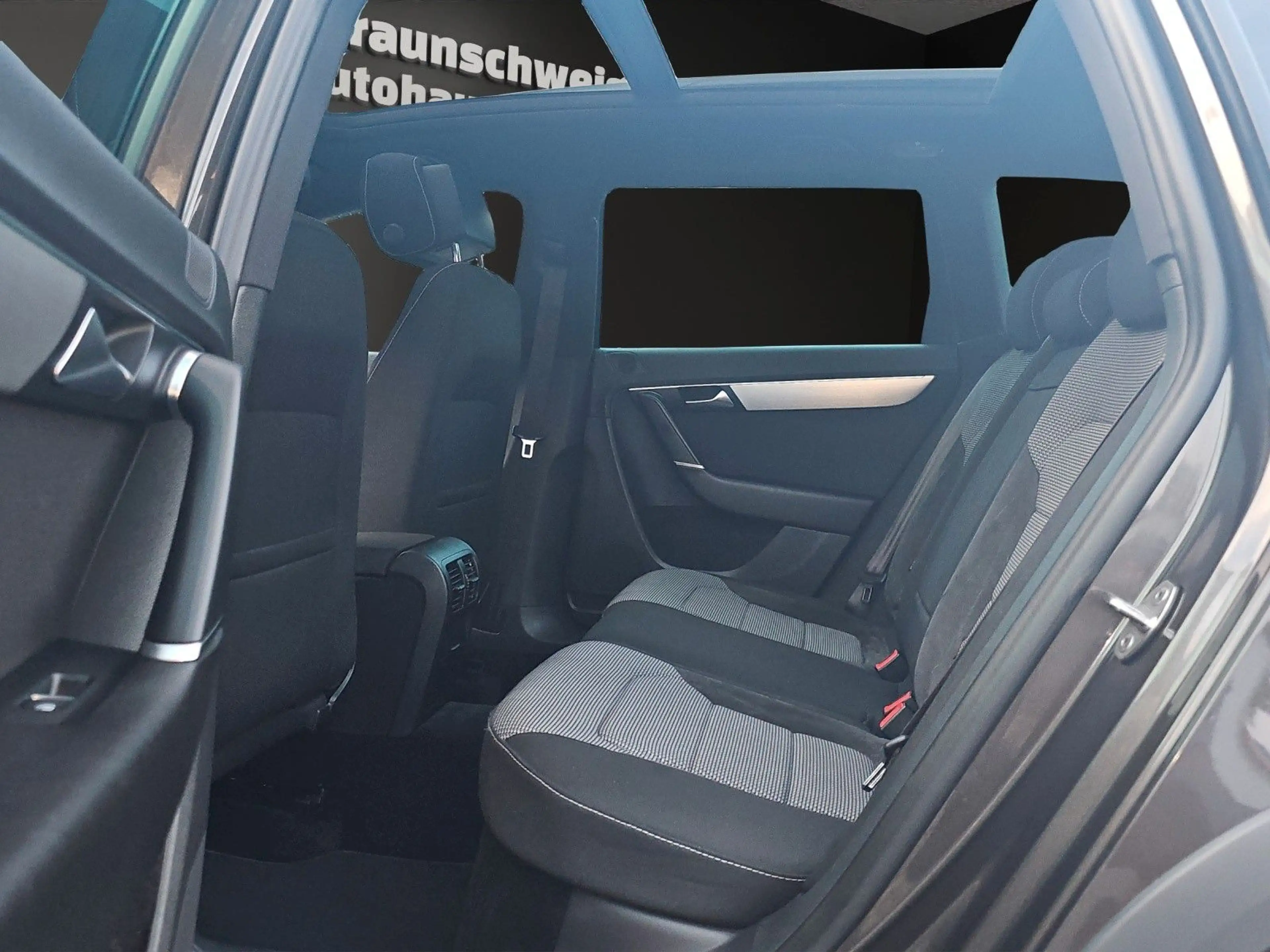 Volkswagen Passat Alltrack Passat 2.0 TDI DSG Alltrack 4Motion+AHK+Kamera — photo 11