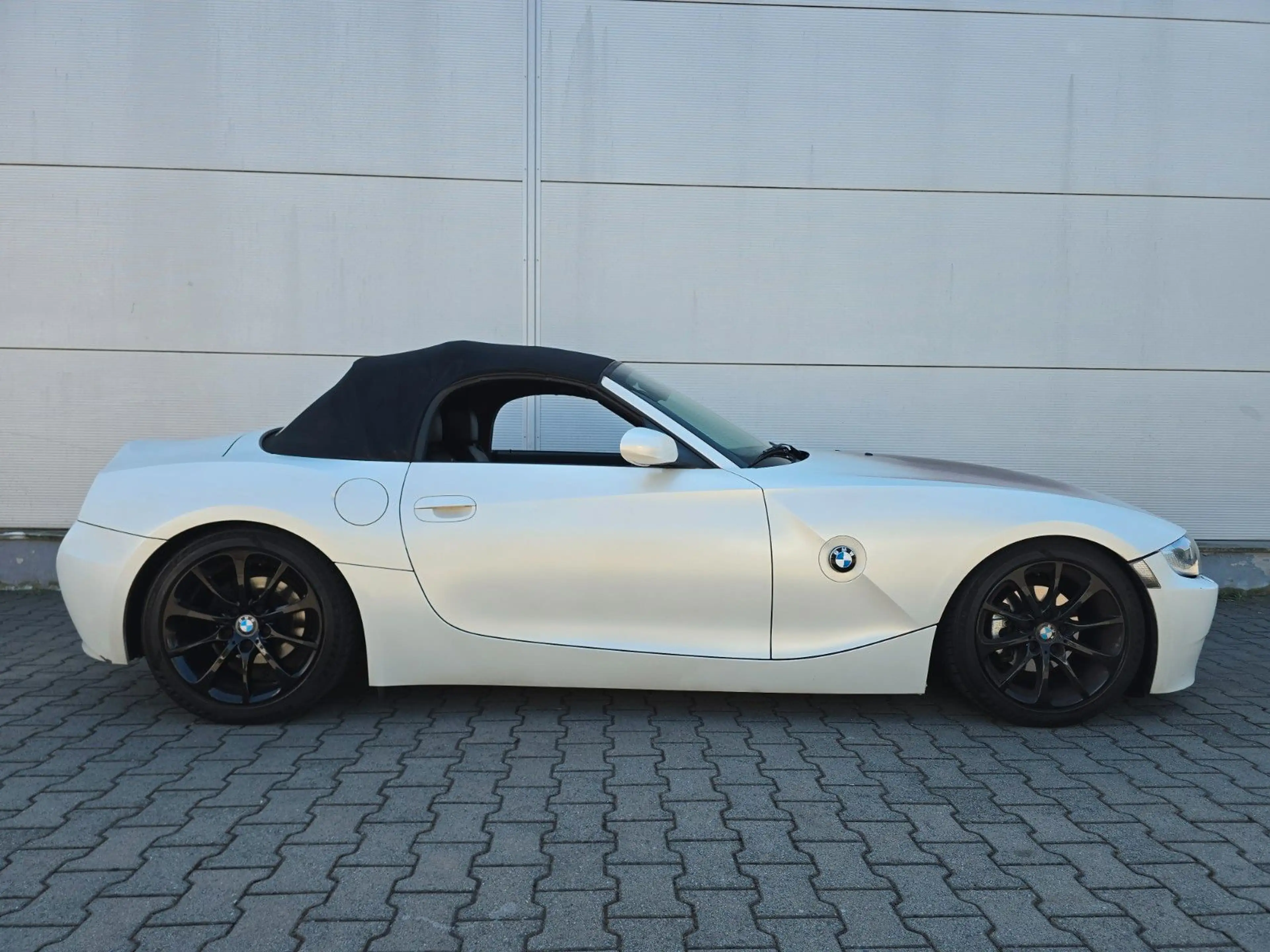 BMW Z4 2.5i Roadster — photo 10