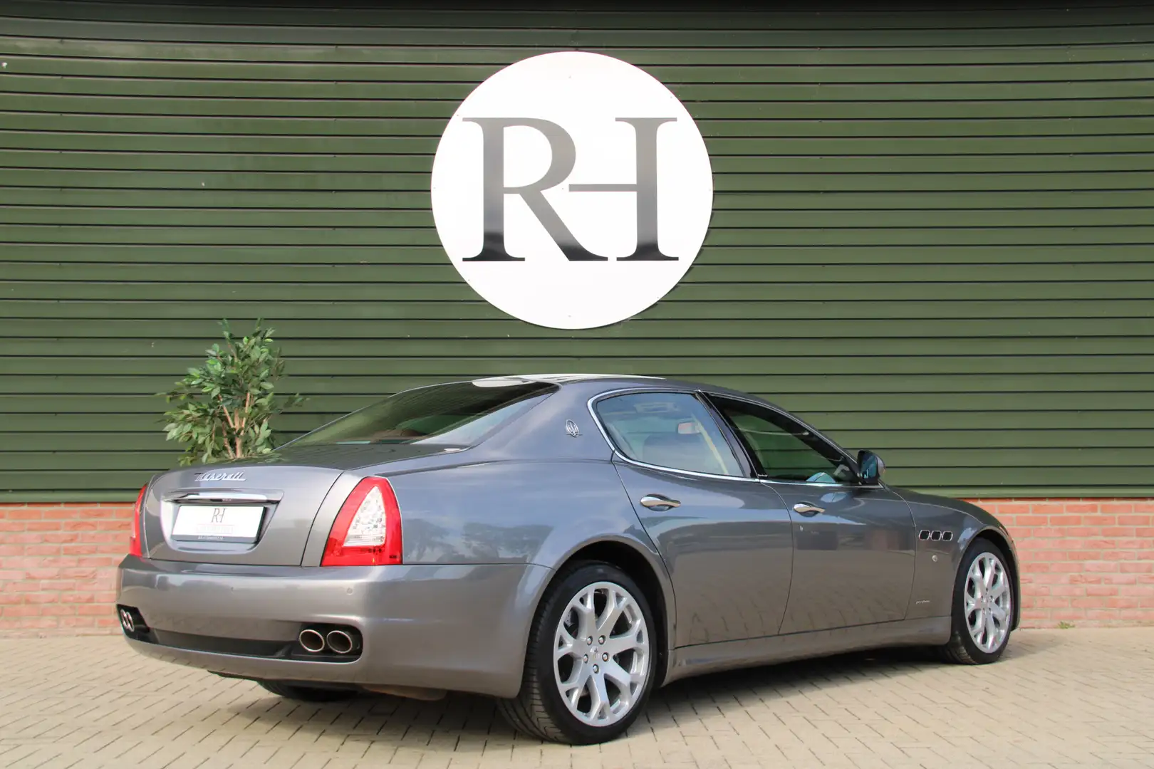 Maserati Quattroporte 4.7 S Automaat - Facelift - NL Auto - 2e eigenaar! Gris - 2