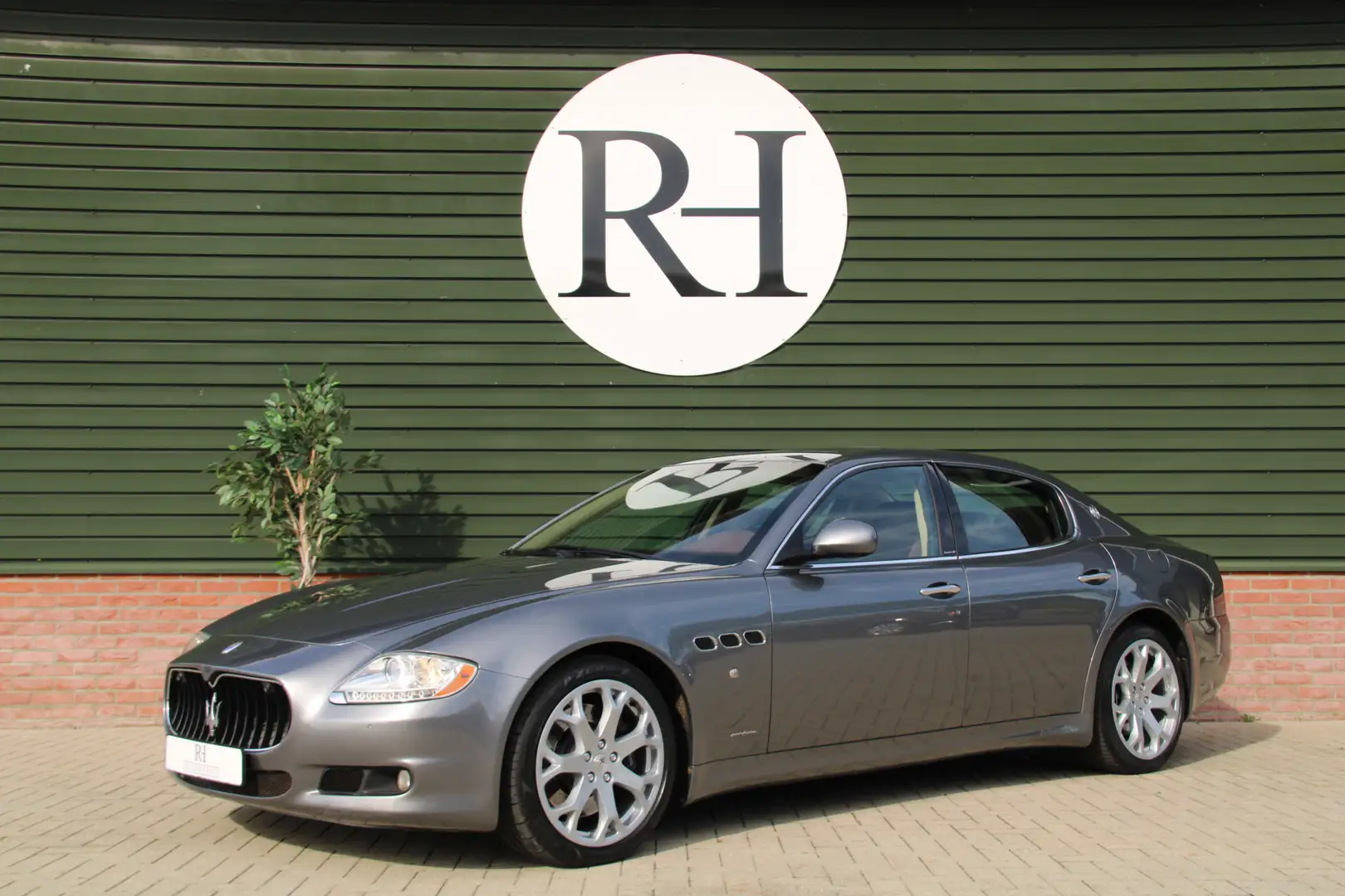 Maserati Quattroporte 4.7 S Automaat - Facelift - NL Auto - 2e eigenaar! Gris - 1