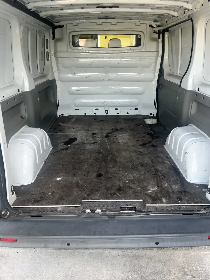 Opel Vivaro - 1